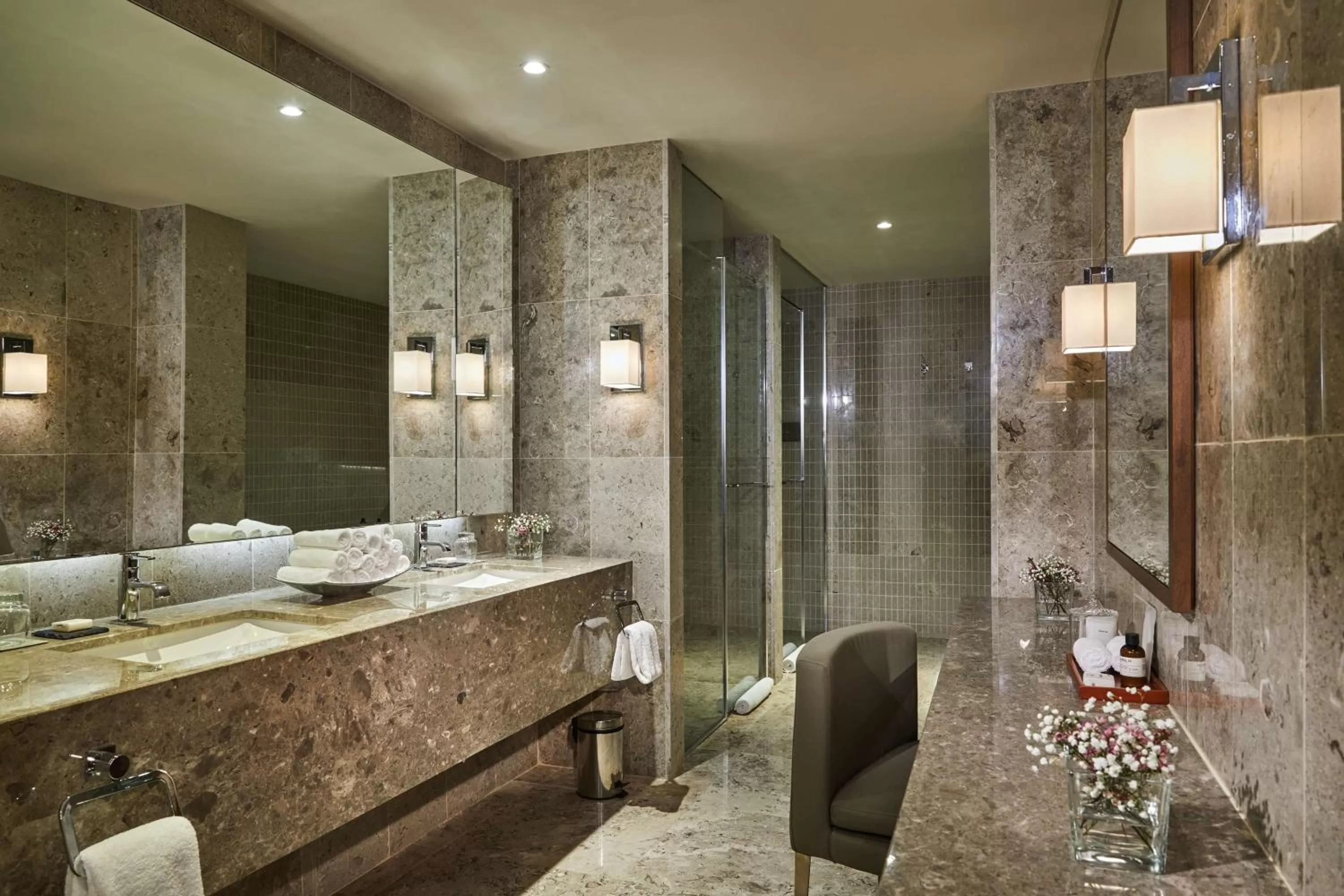 Bathroom in Hyatt Regency Belgrade