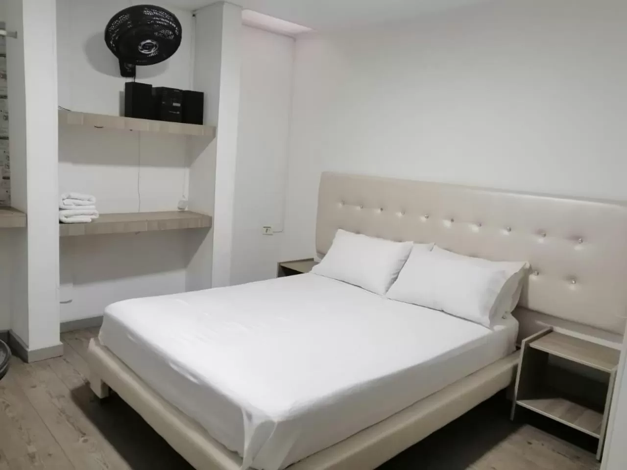 Bed in Hotel 42 Avenida