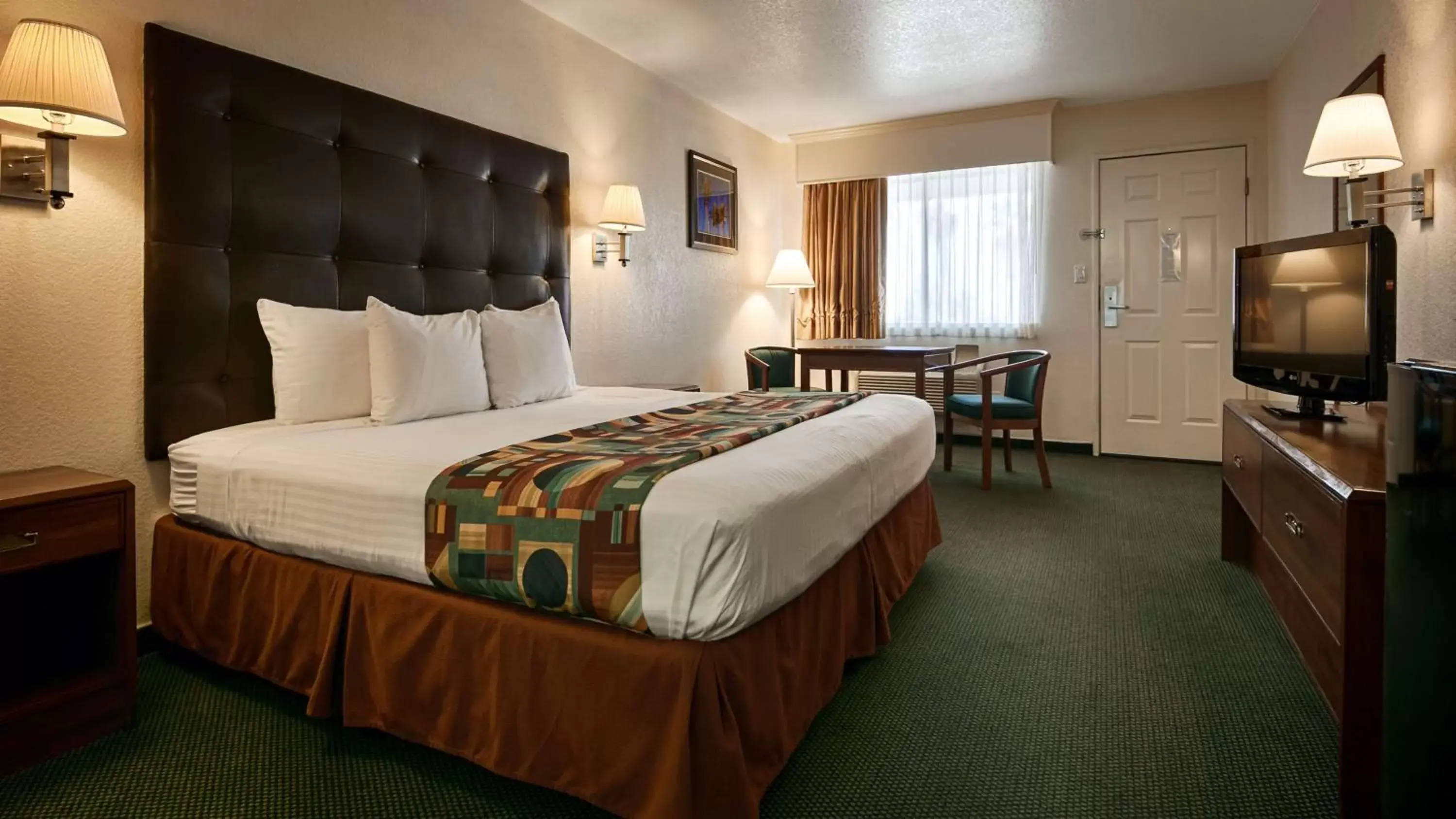 Photo of the whole room in Best Western Colorado River Inn