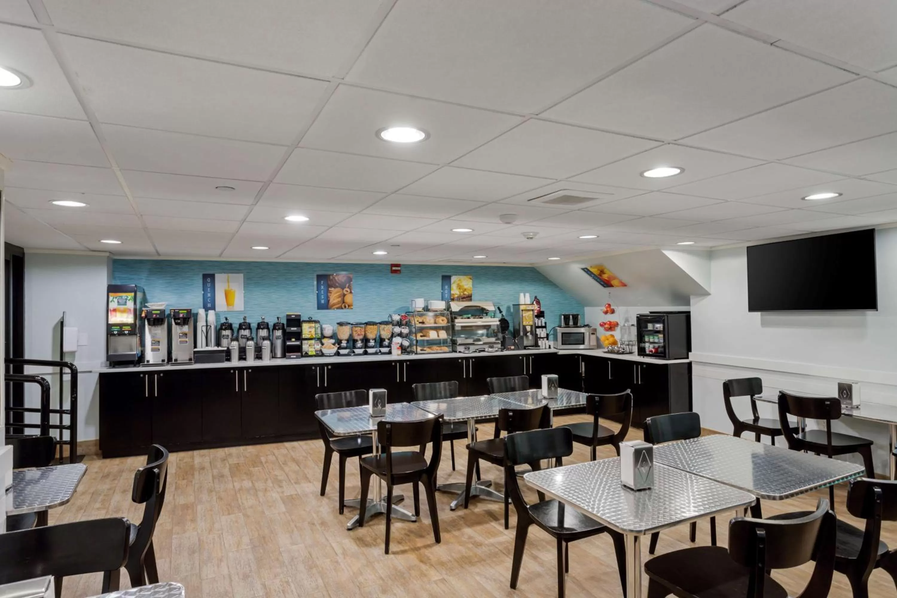 Breakfast in Best Western Plus Brooklyn Bay Hotel