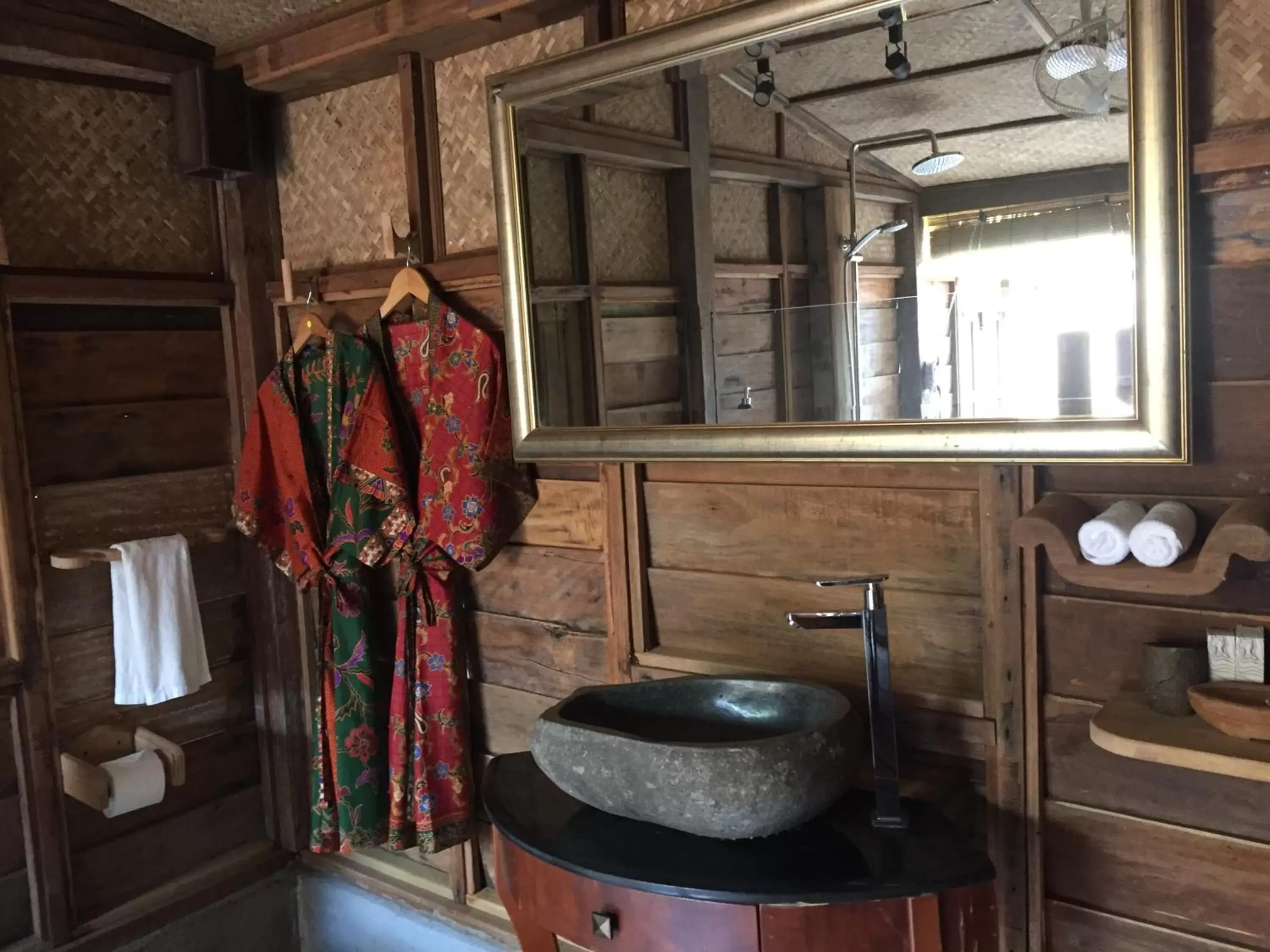 Bathroom in Kunang Kunang Heritage Villas