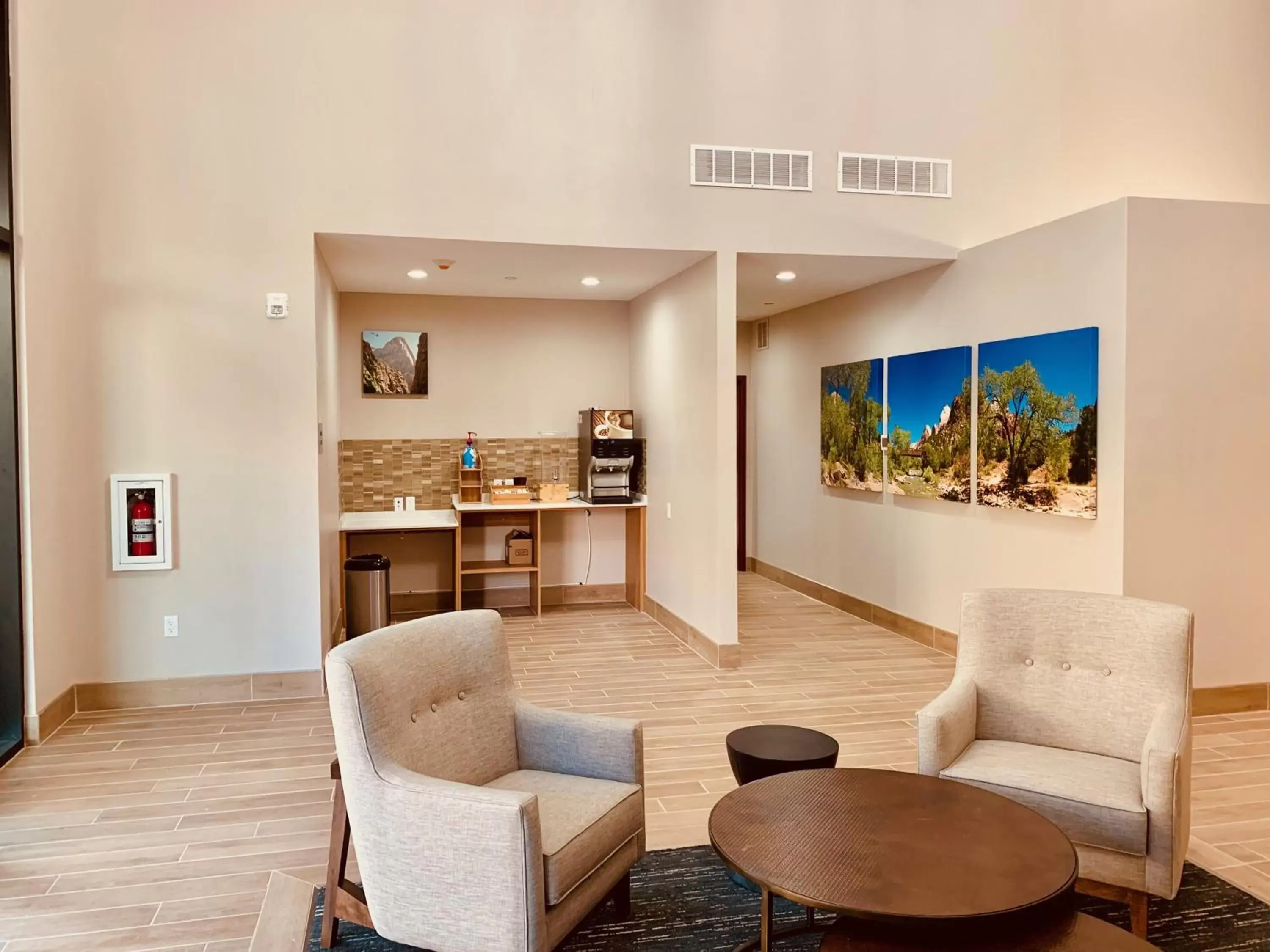 Seating Area in Zion Canyon Lodge