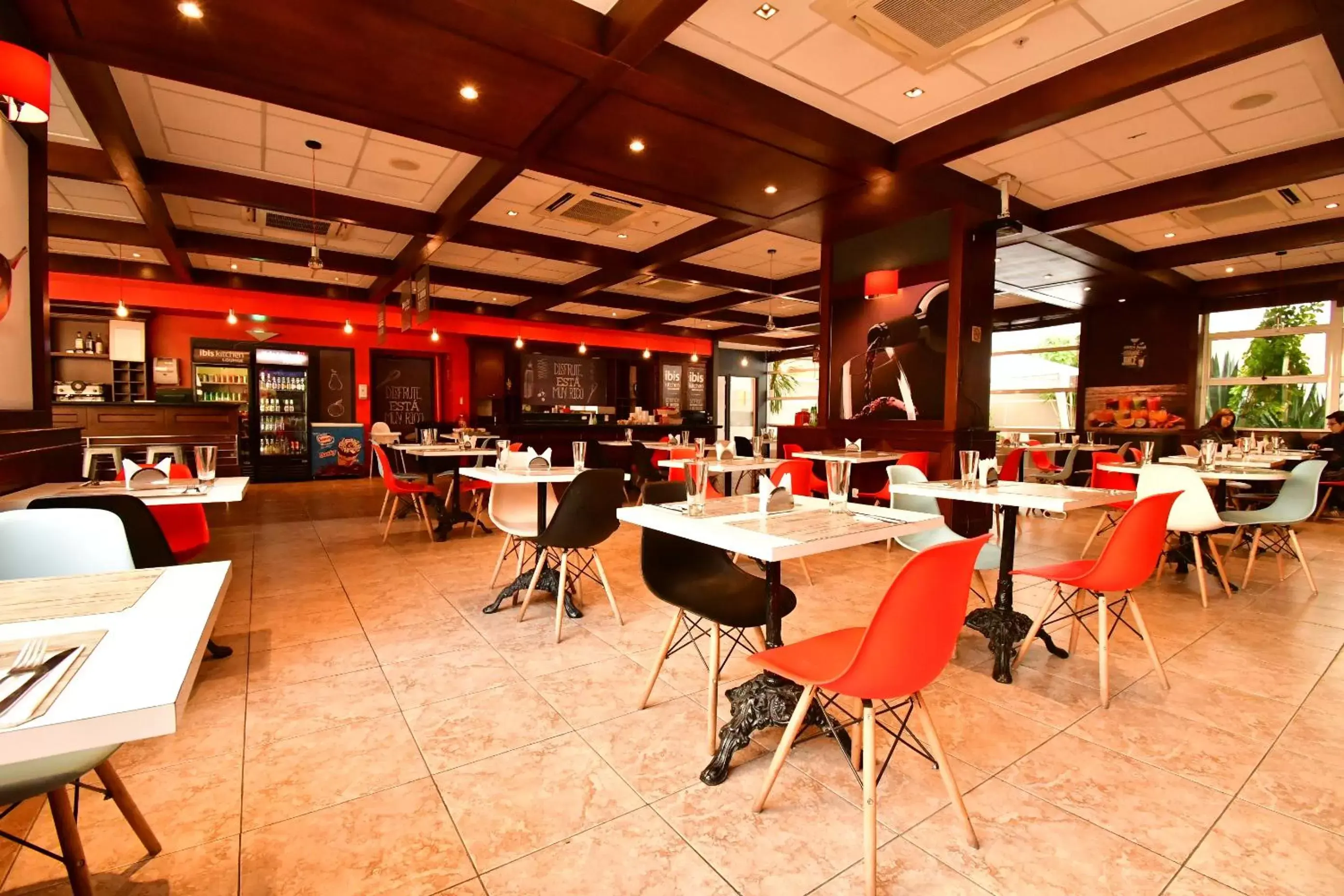 Restaurant/Places to Eat in ibis Antofagasta
