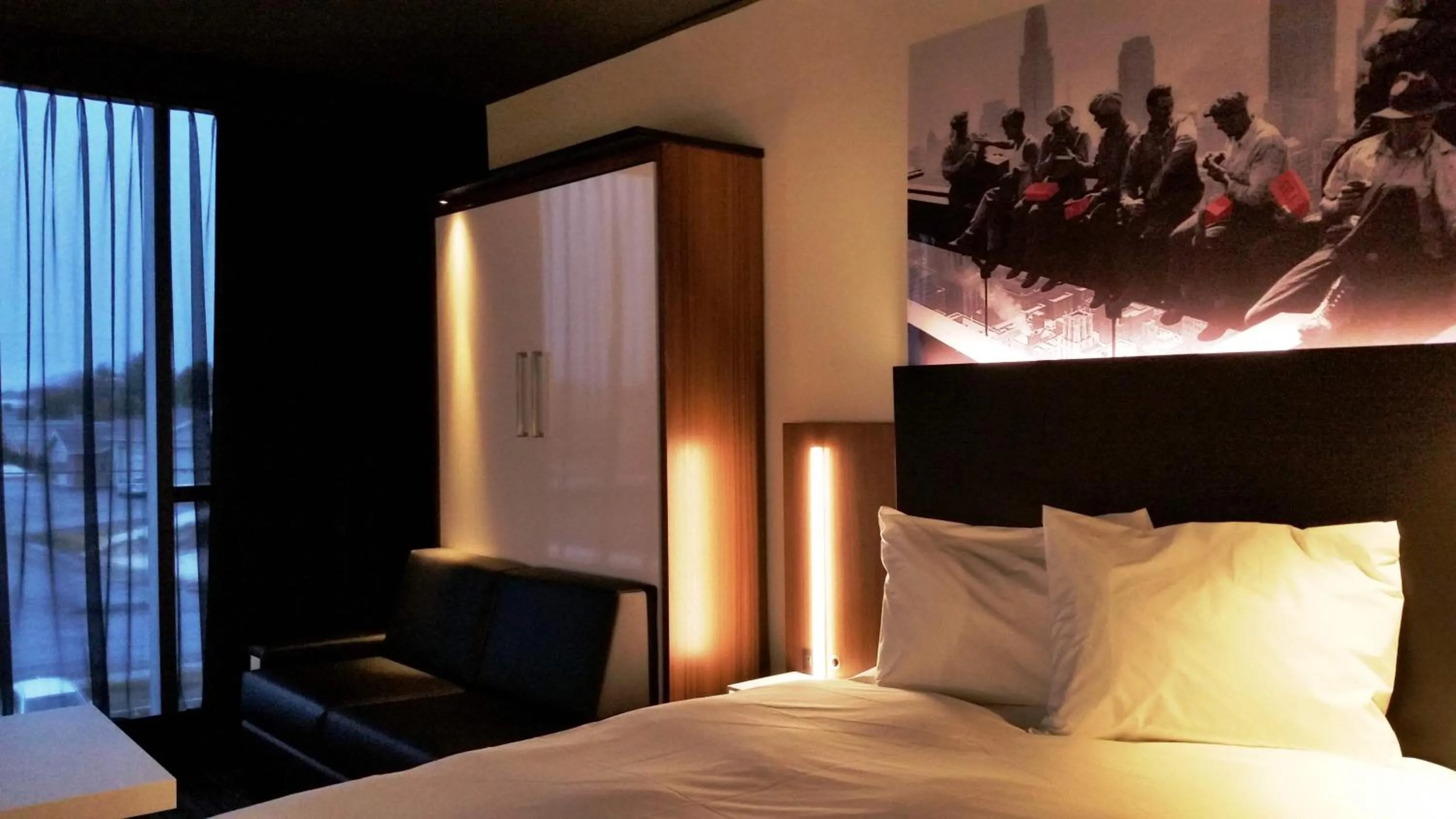 Photo of the whole room, Bed in Grand Times Hotel Drummondville