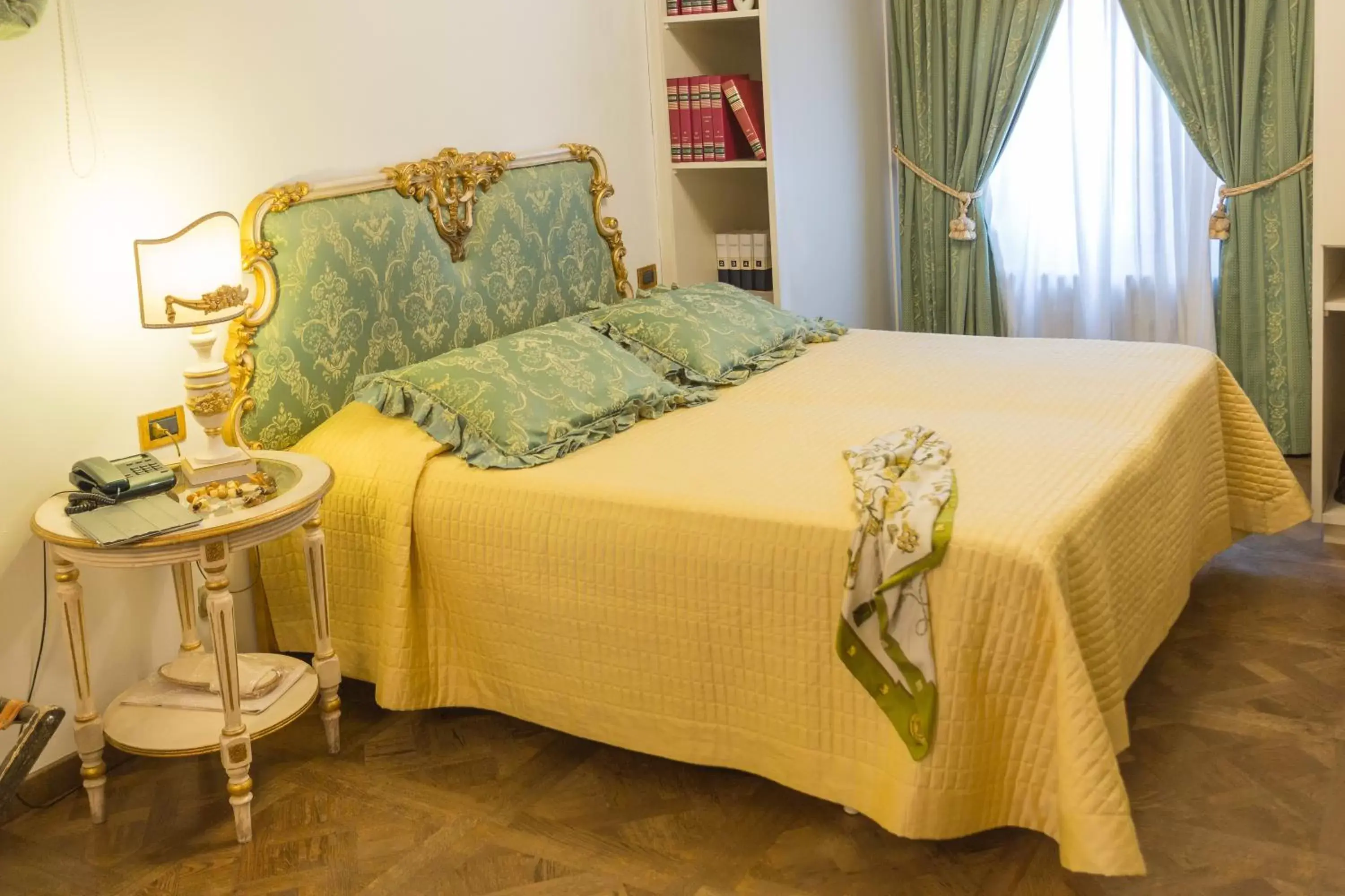 Bed in Hotel Palazzo Alexander