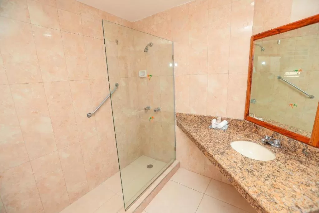 Shower in Royal Decameron Club Caribbean Resort - ALL INCLUSIVE
