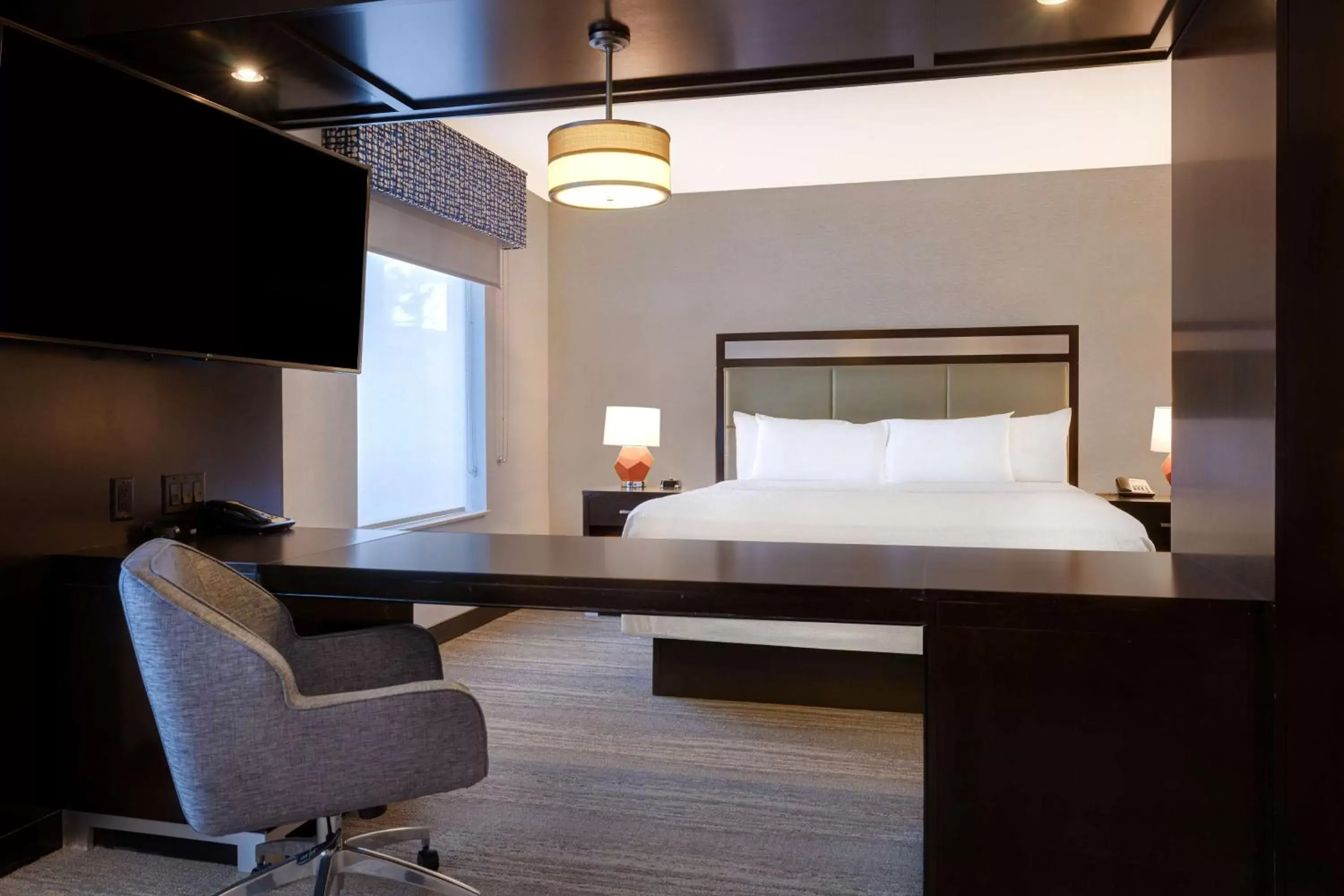 Bedroom, Bed in Hampton Inn & Suites Seattle/Federal Way