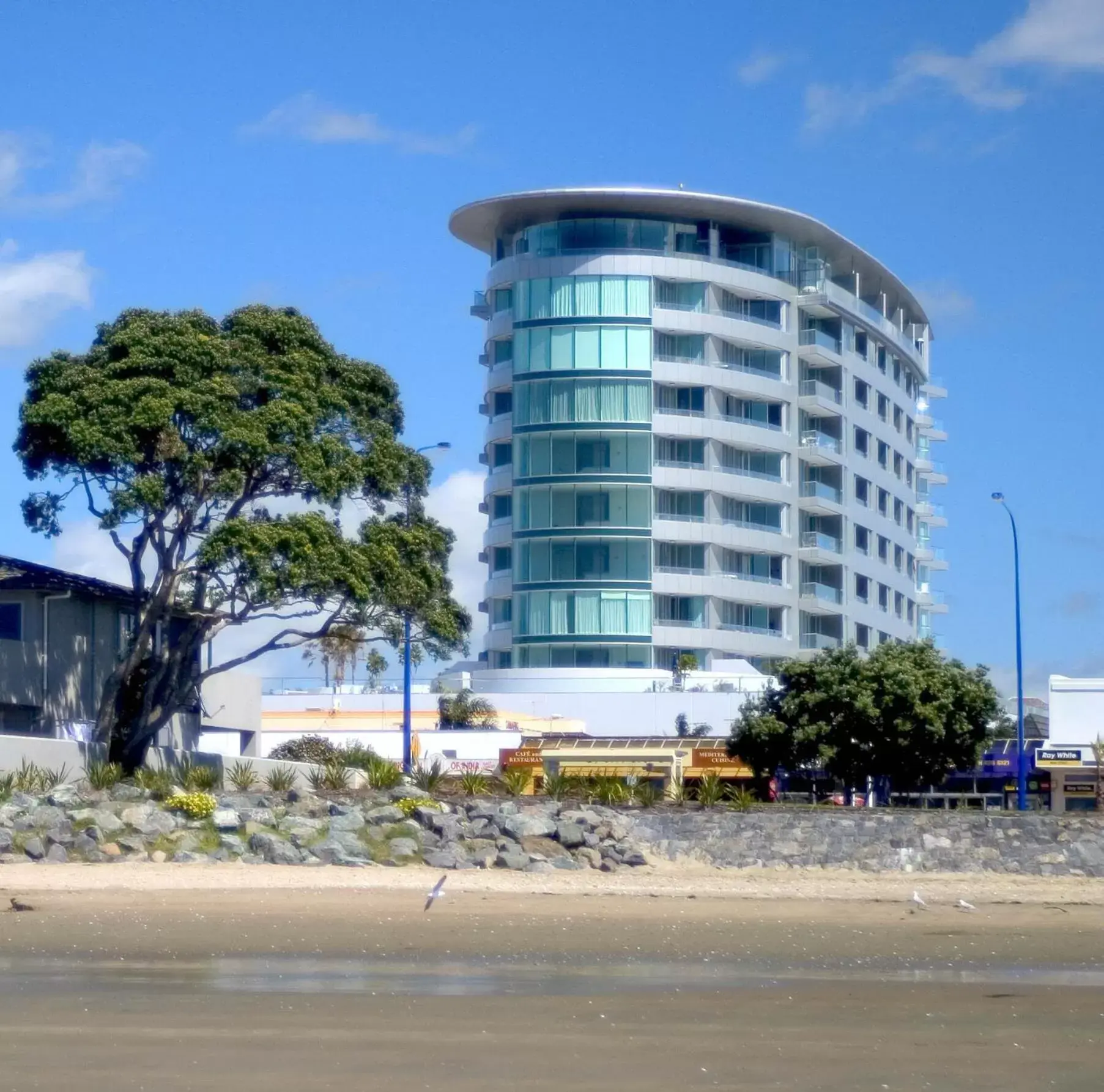 Facade/entrance, Property Building in Ramada Suites by Wyndham Nautilus Orewa