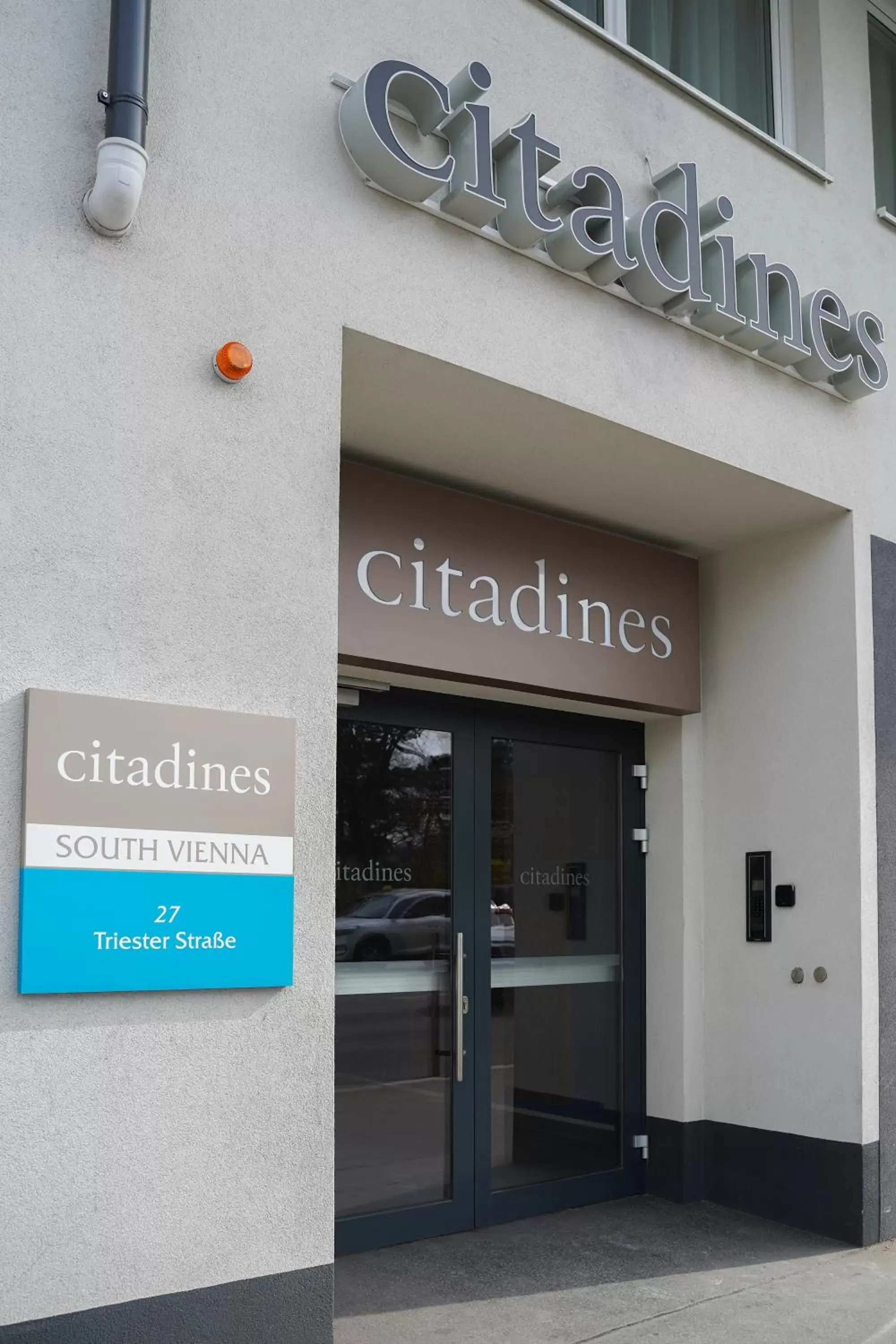 Facade/entrance in Citadines South Vienna Facade/entrance in Citadines South Vienna