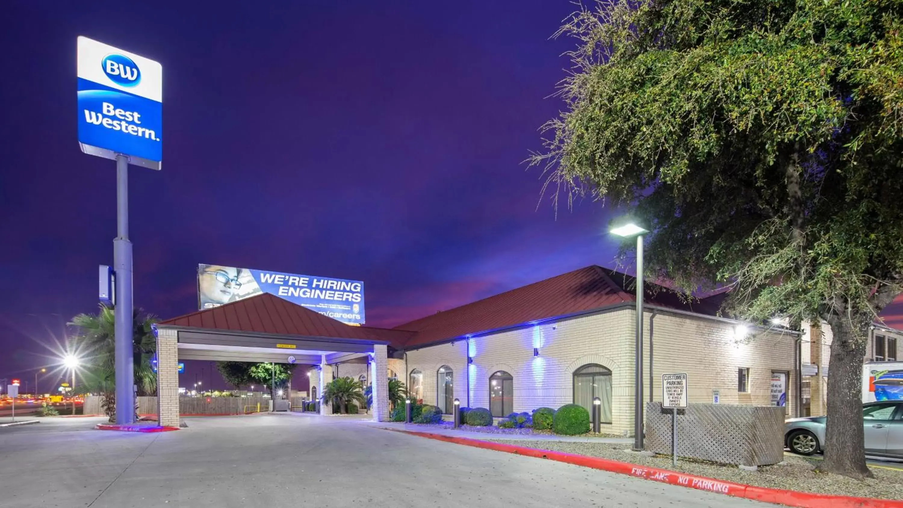 Property Building in Best Western near Lackland AFB Sea World