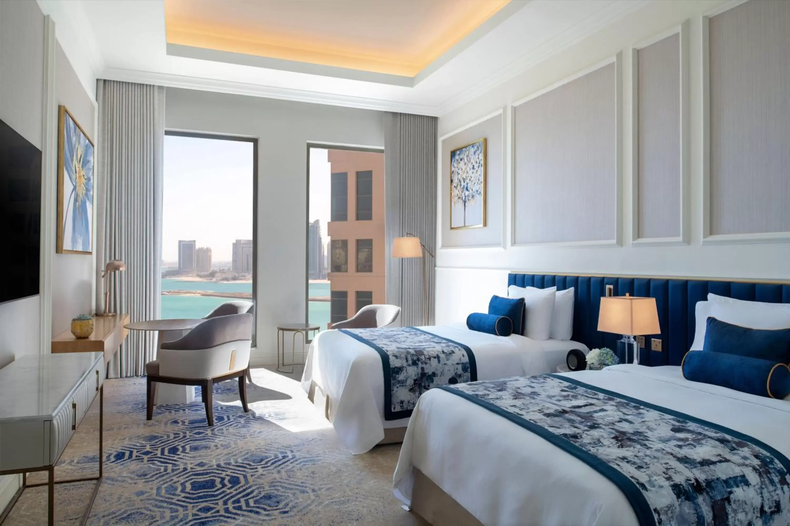 Photo of the whole room, Bed in The St. Regis Doha