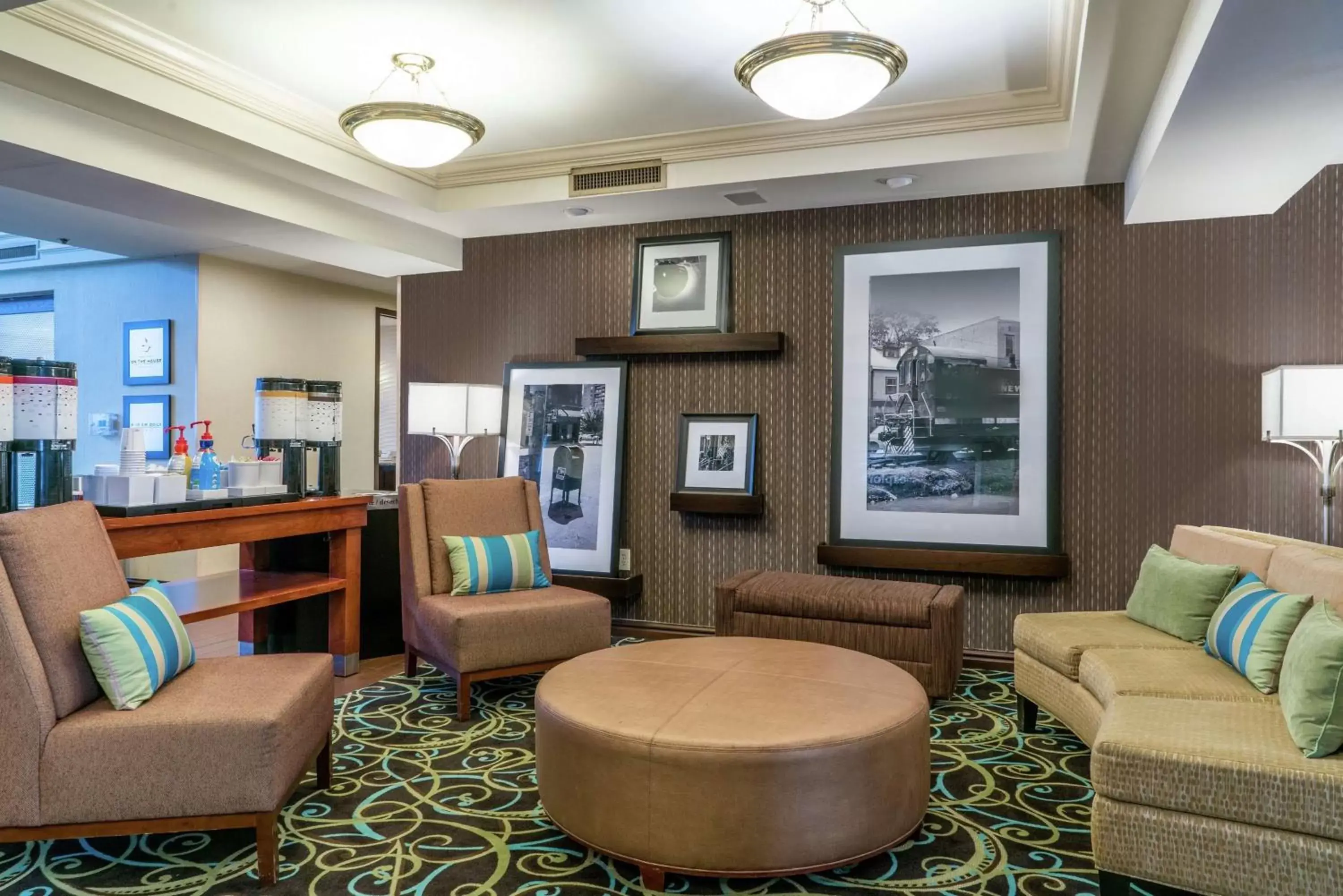 Lobby or reception, Lobby/Reception in Hampton Inn & Suites Valley Forge/Oaks