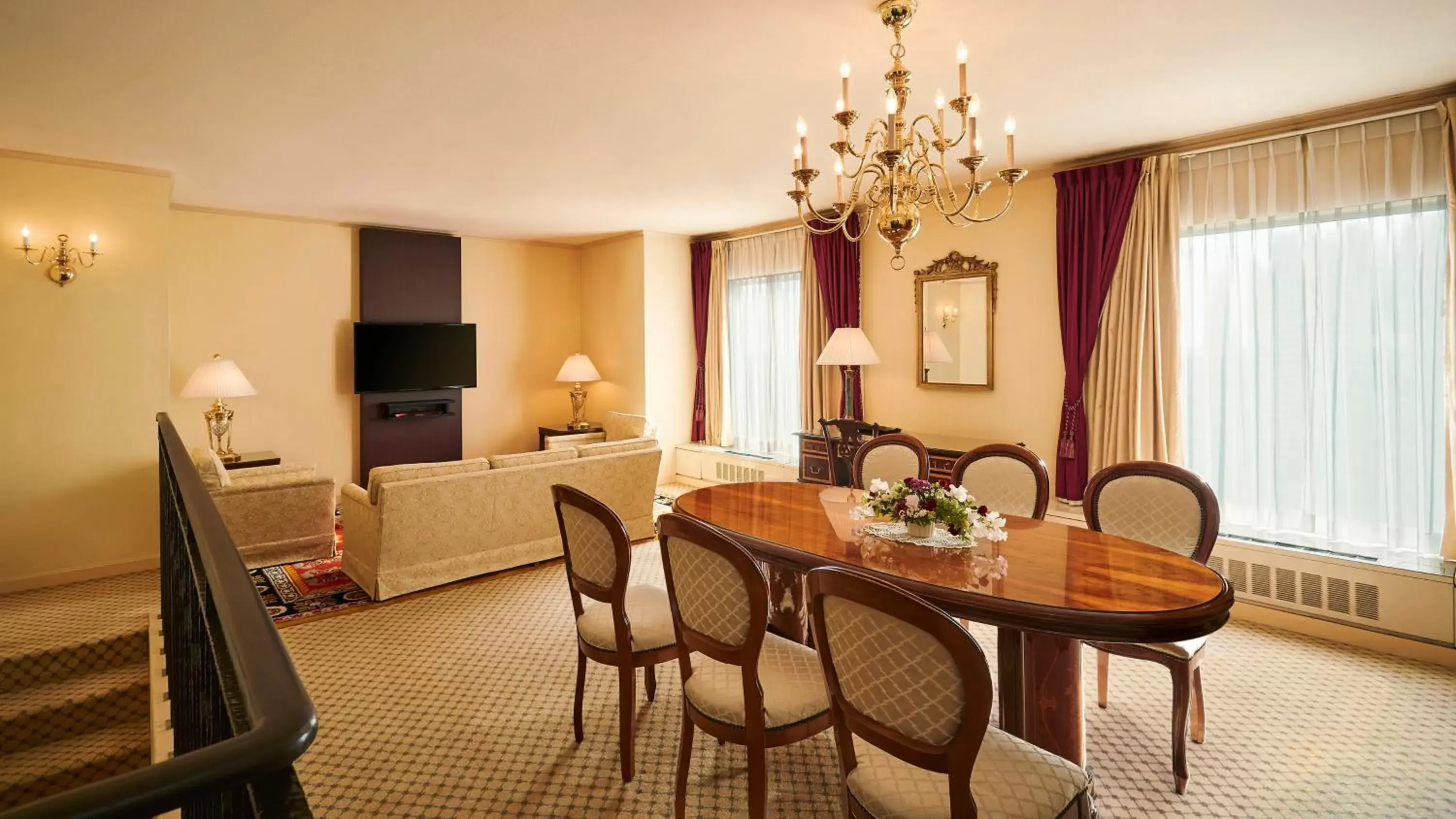 Bedroom, Dining Area in RIHGA Royal Hotel Osaka