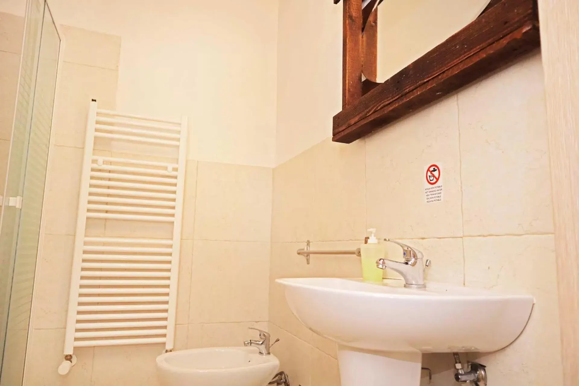 Toilet, Bathroom in Agriturismo Masseria Alberotanza