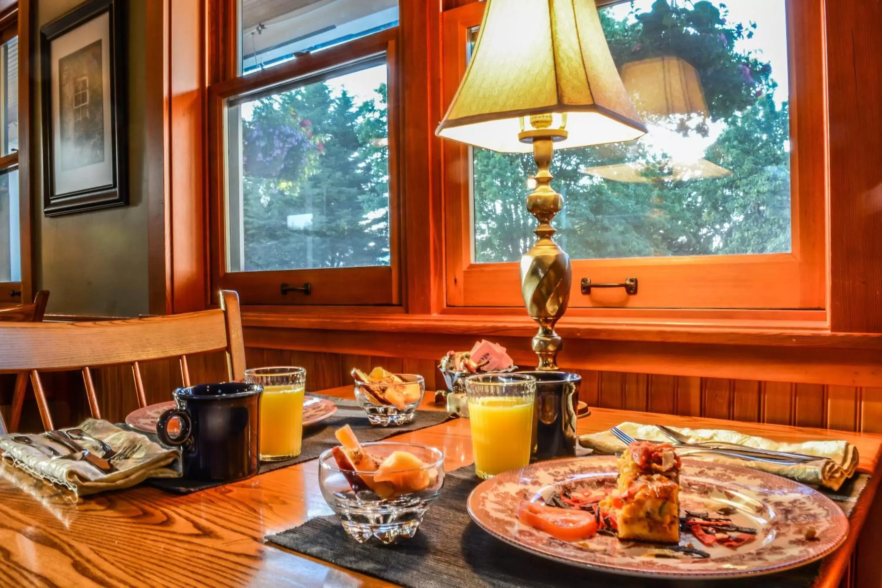 Breakfast in Wild Iris Inn Breakfast in Wild Iris Inn