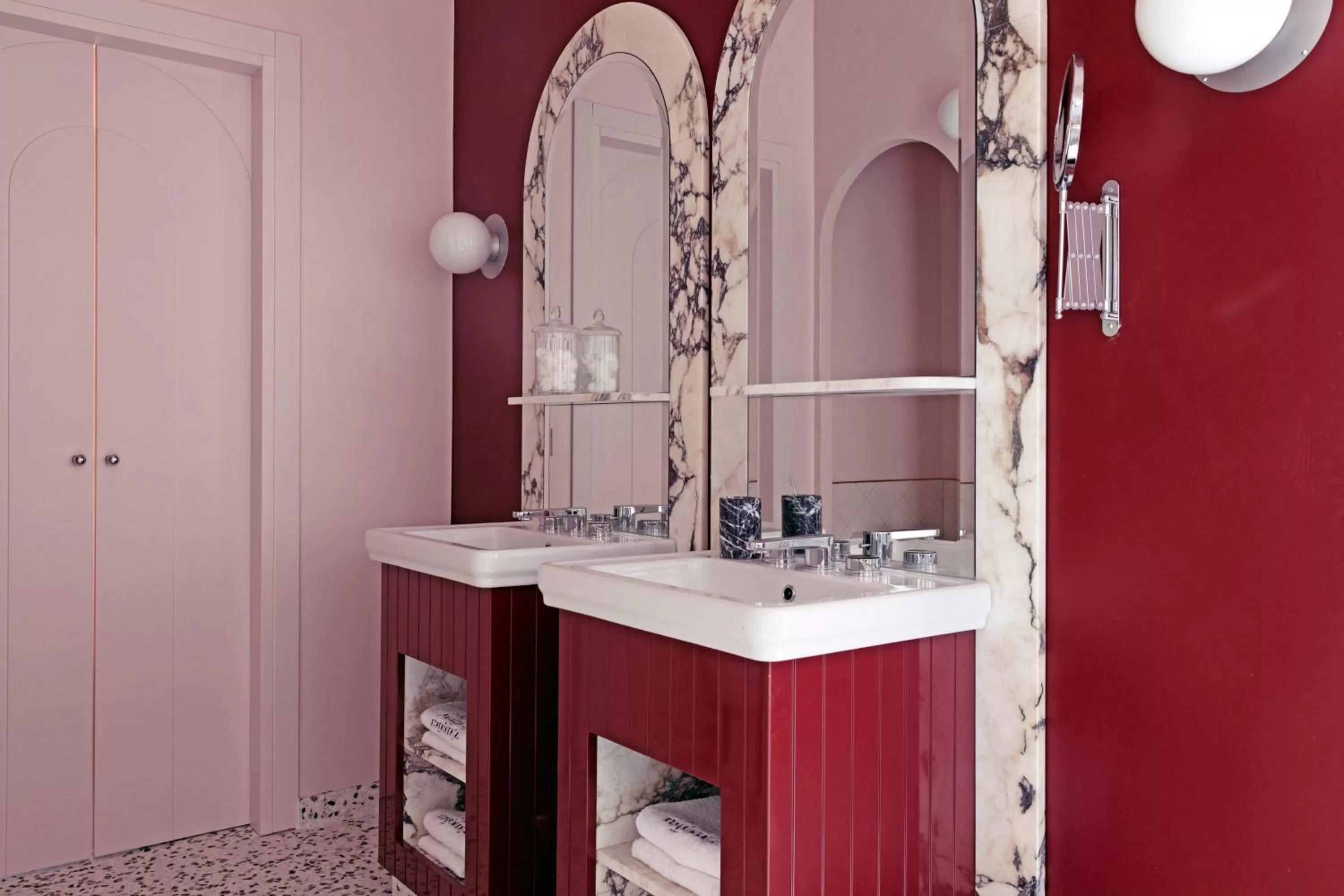 Double or Twin Room with Canal View in Il Palazzo Experimental