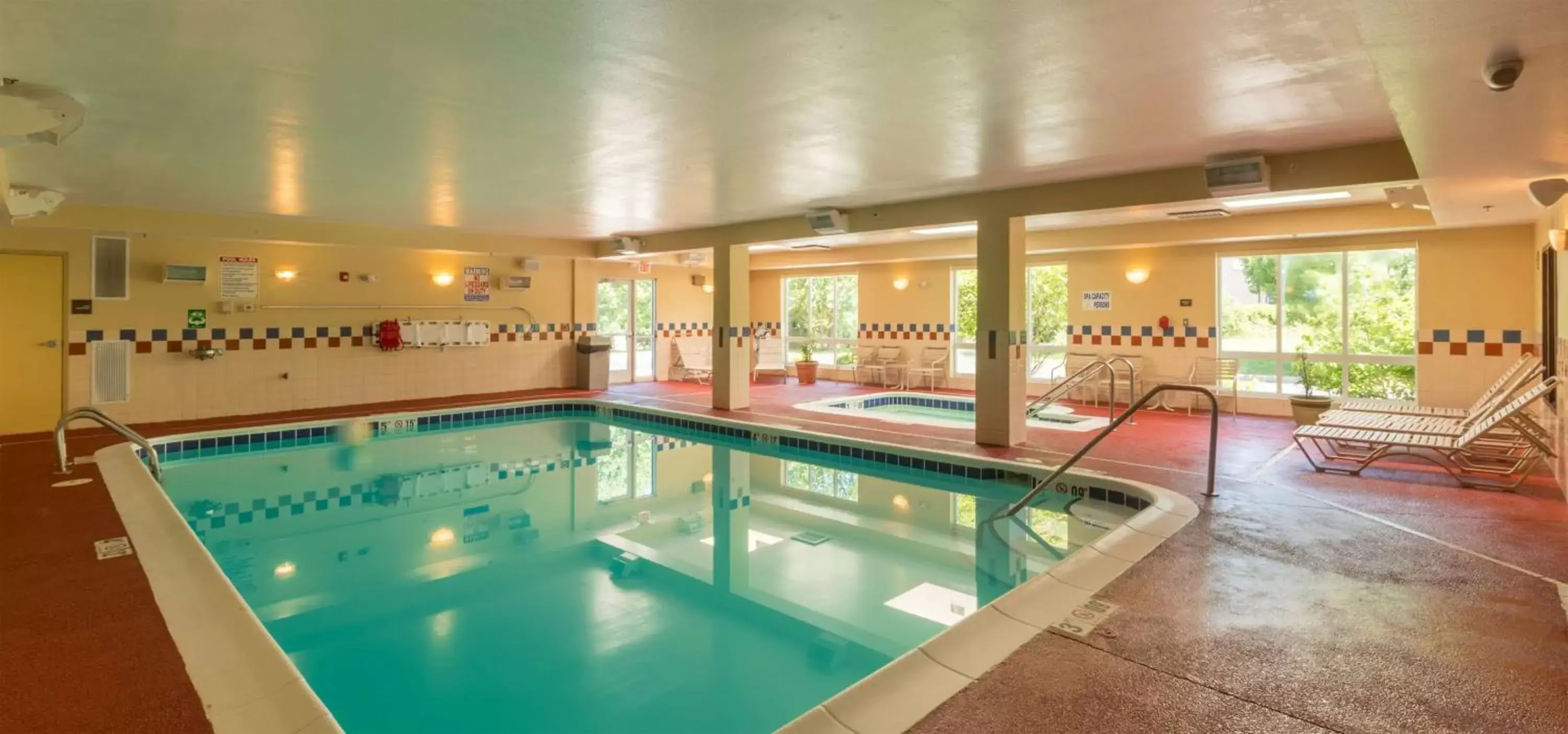 Pool view, Swimming Pool in Hampton Inn Goshen