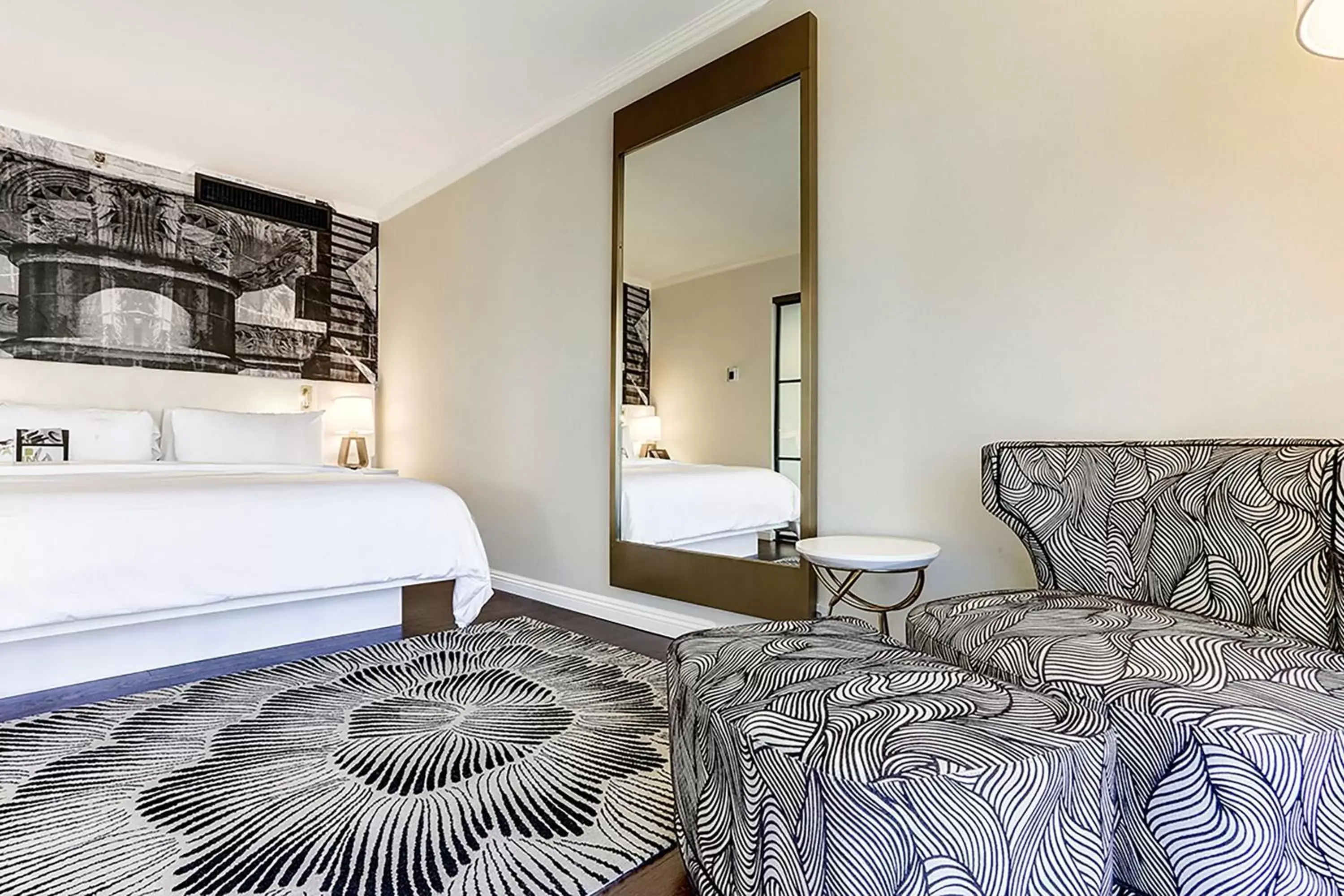 Bedroom, Bed in Avenue of the Arts Costa Mesa, a Tribute Portfolio Hotel