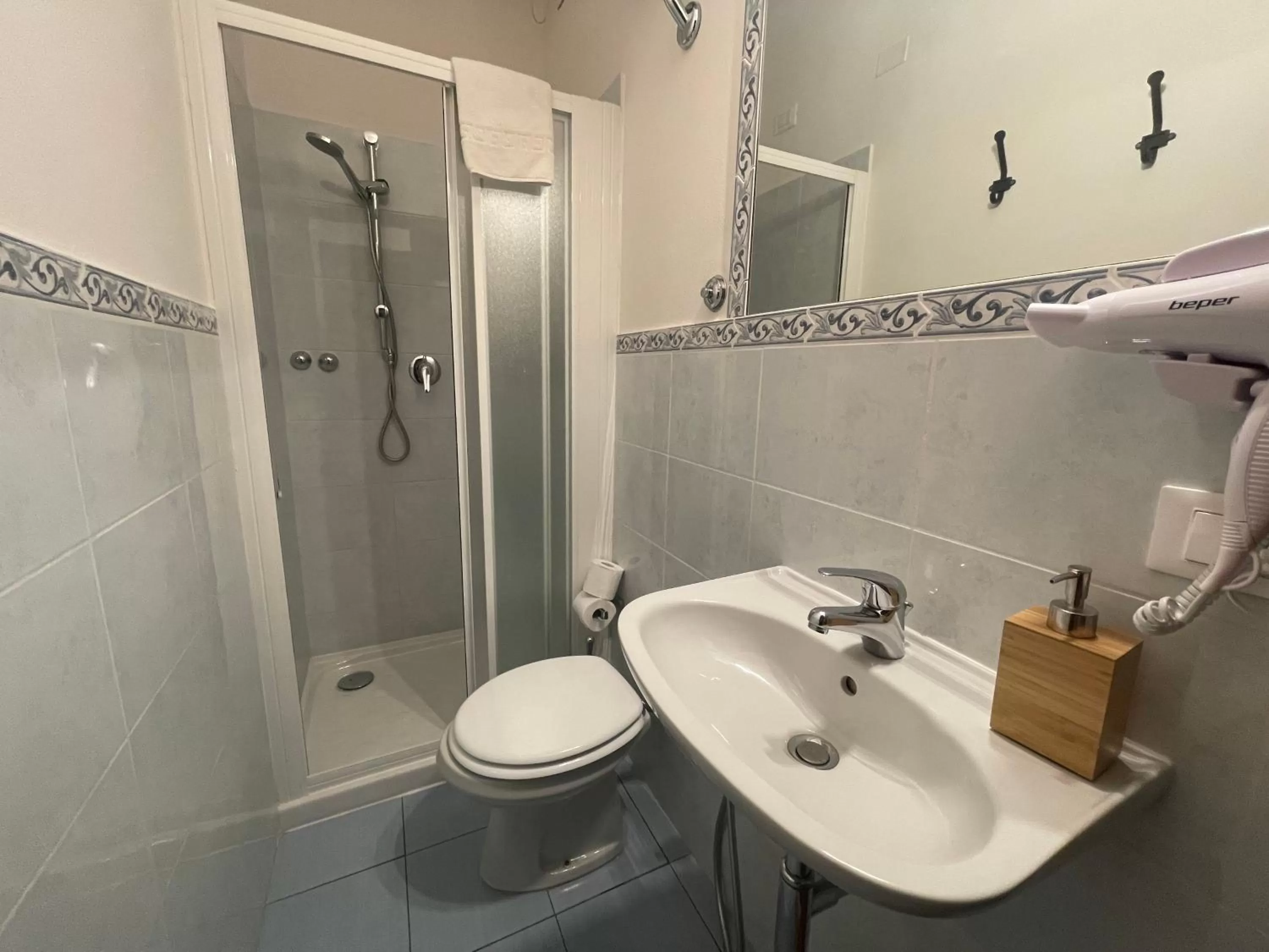 Bathroom in Hotel Azzi