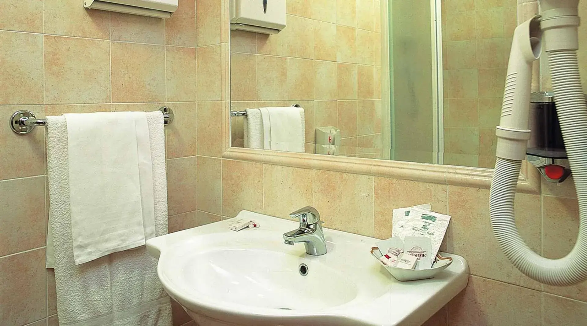 Bathroom in Stromboli Hotel