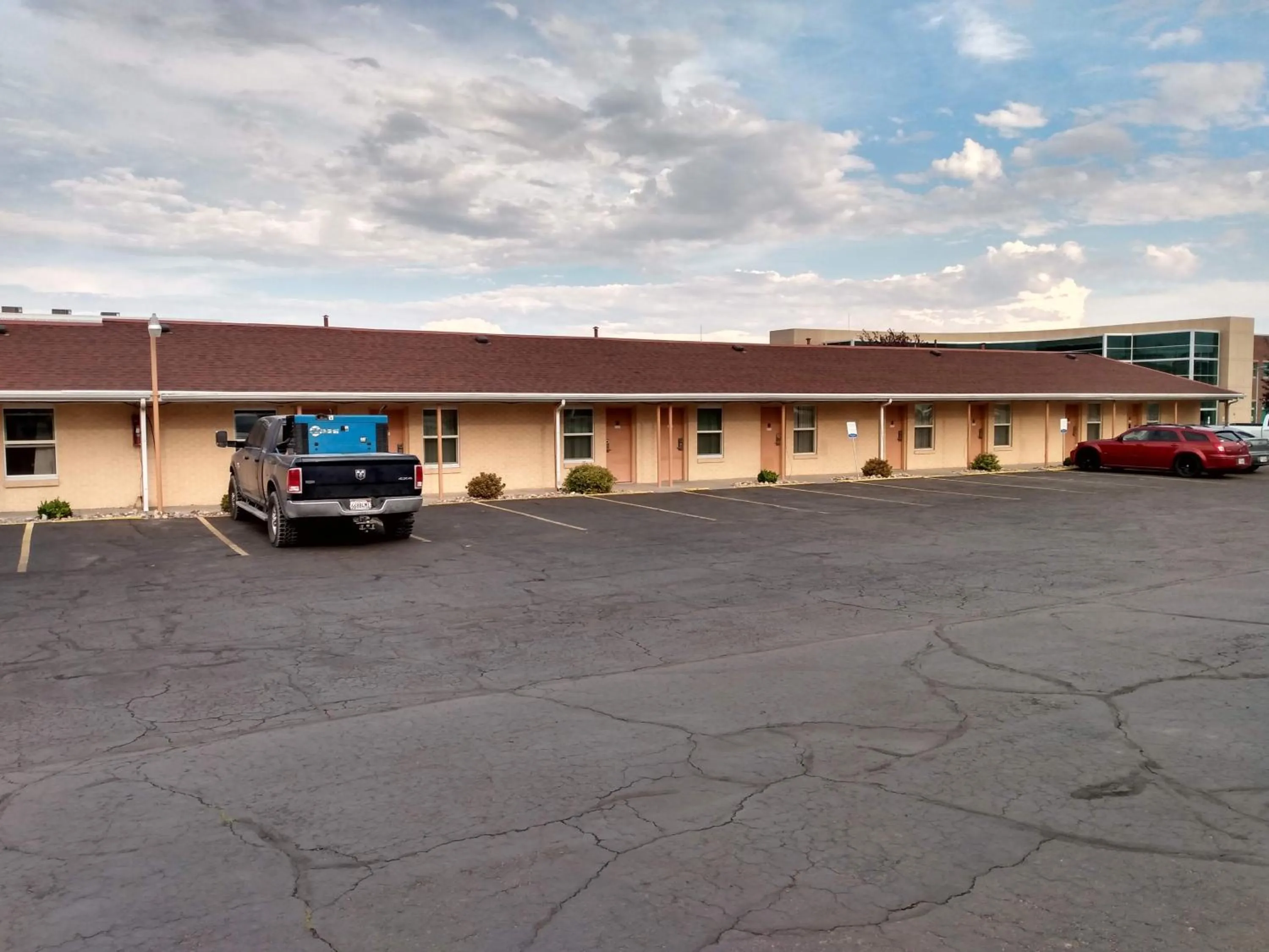 Property Building in Econostay