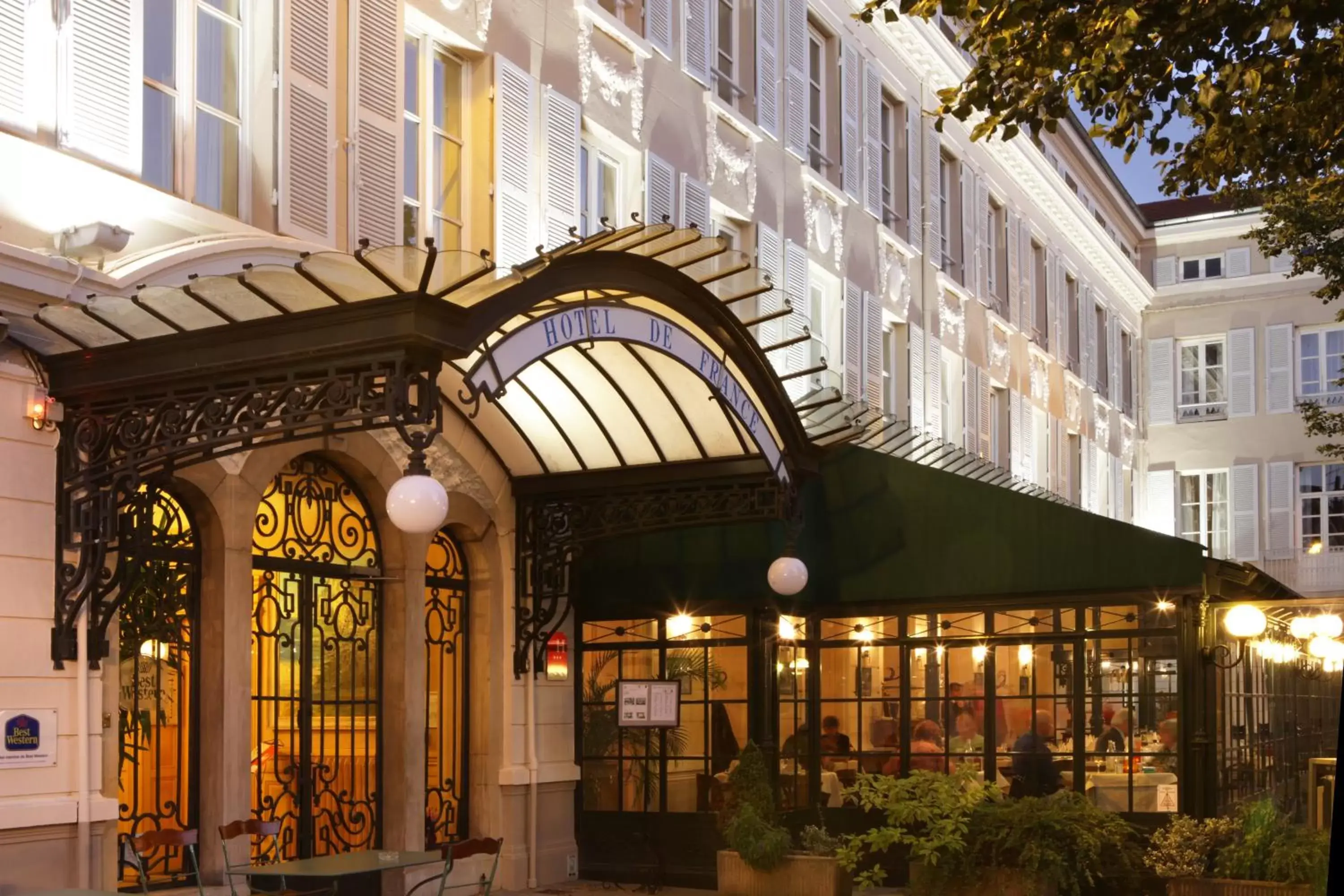 Facade/entrance in Best Western Hôtel de France Facade/entrance in Best Western Hôtel de France