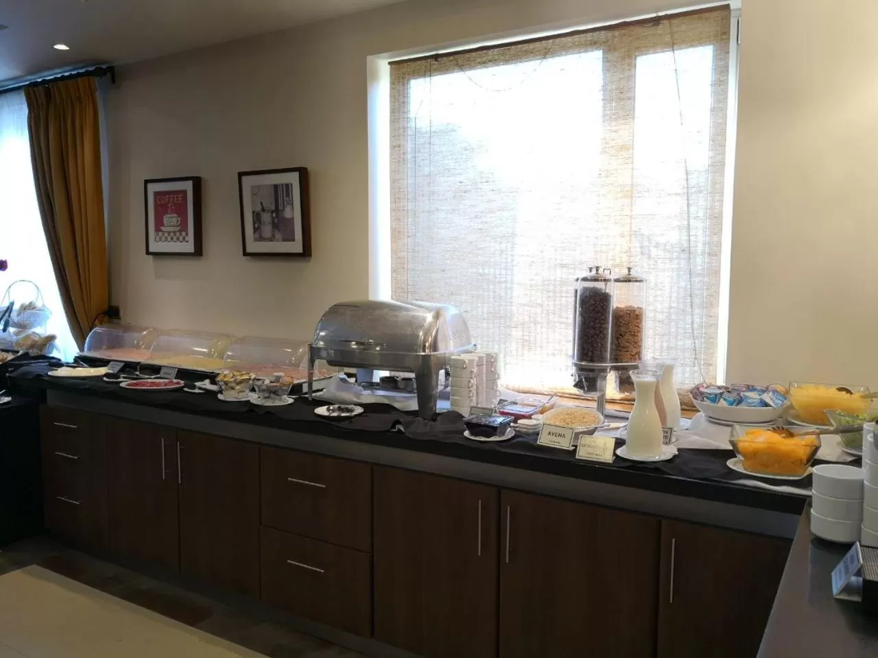 Buffet breakfast in Hotel Diego De Almagro Rancagua