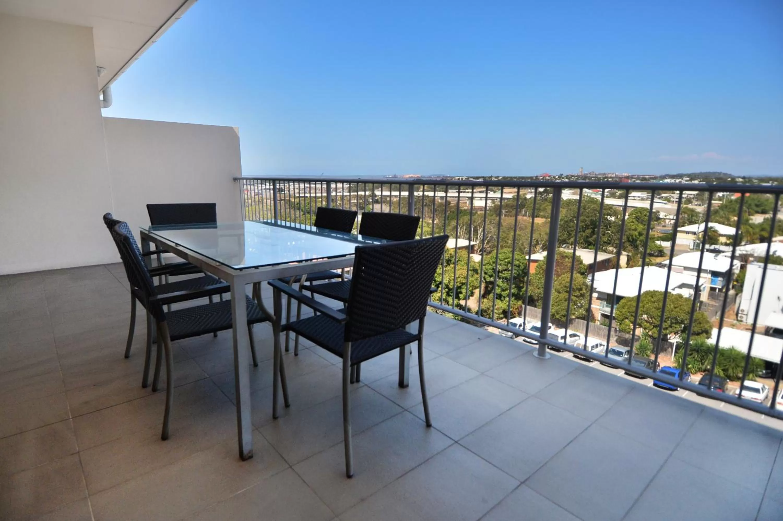 Balcony/Terrace in Gladstone City Central Apartment Hotel Official