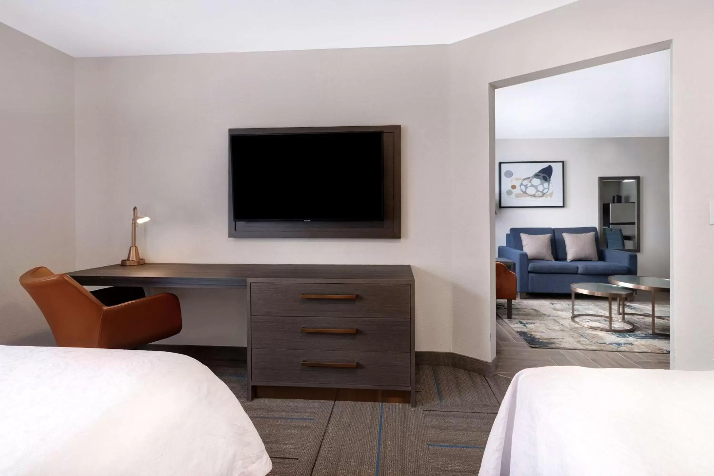 Bed, TV/Entertainment Center in Homewood Suites by Hilton Jackson-Ridgeland