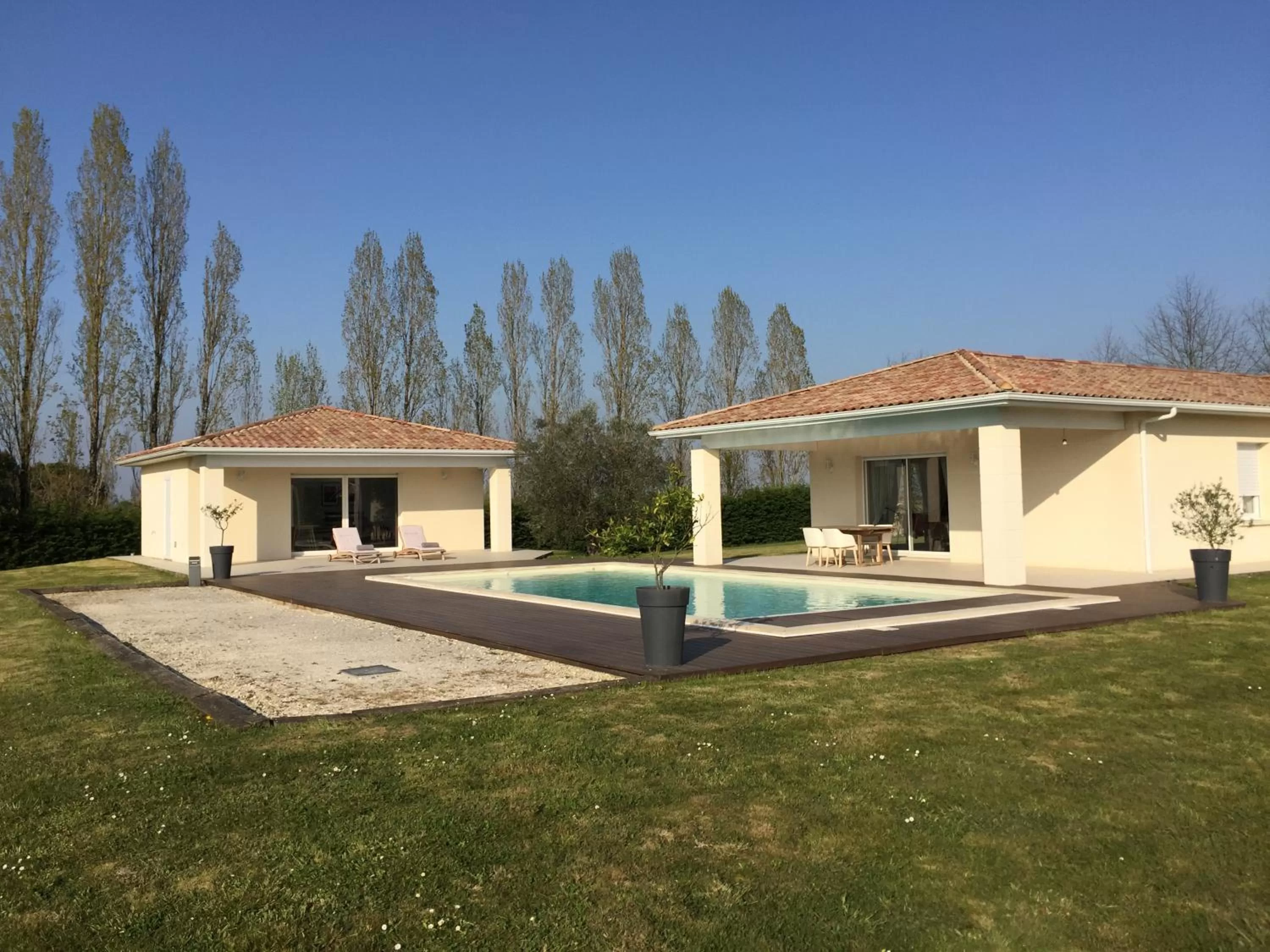 Property Building in Chambre d'hôtes Ama