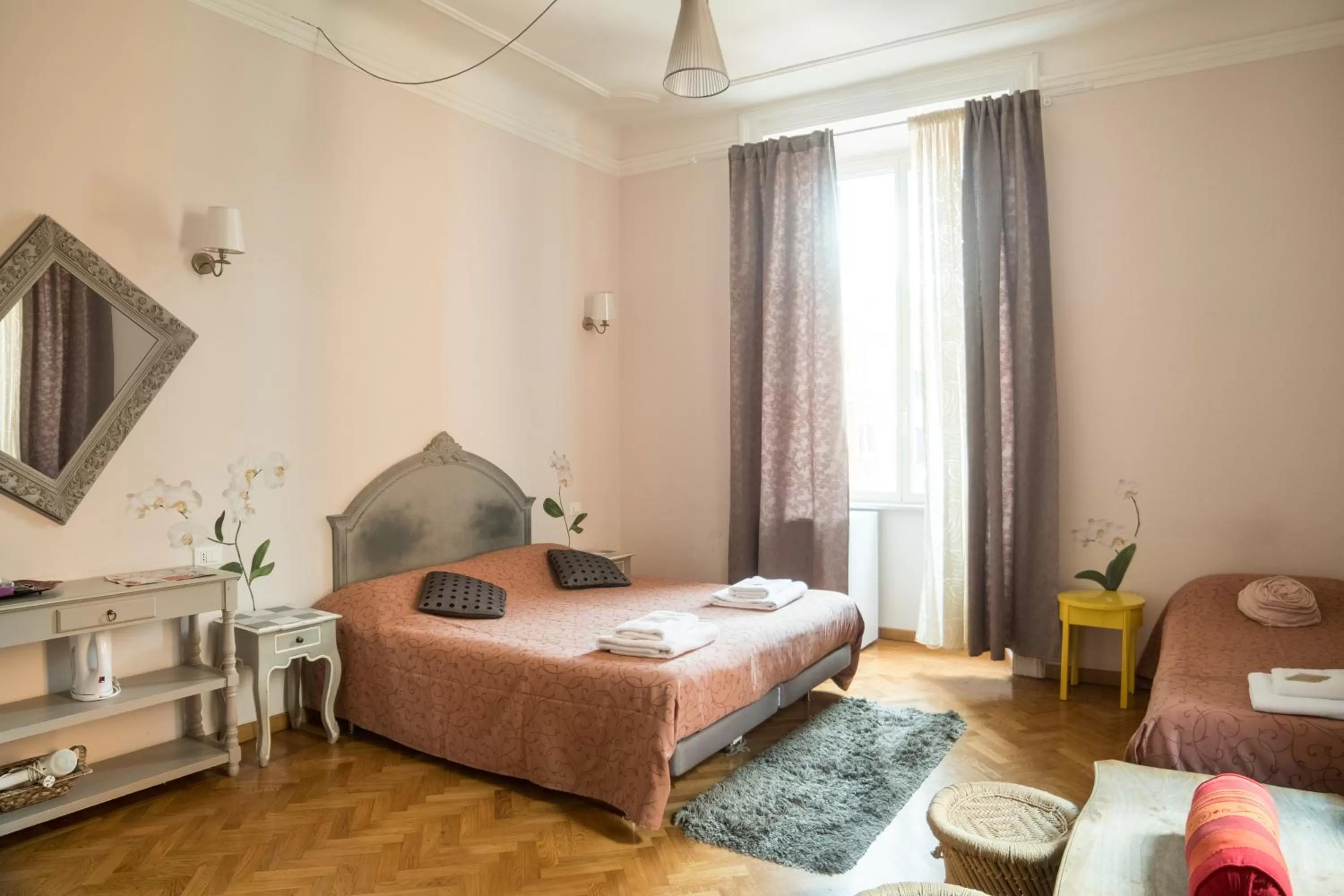 Bed in Sesto Suites Central