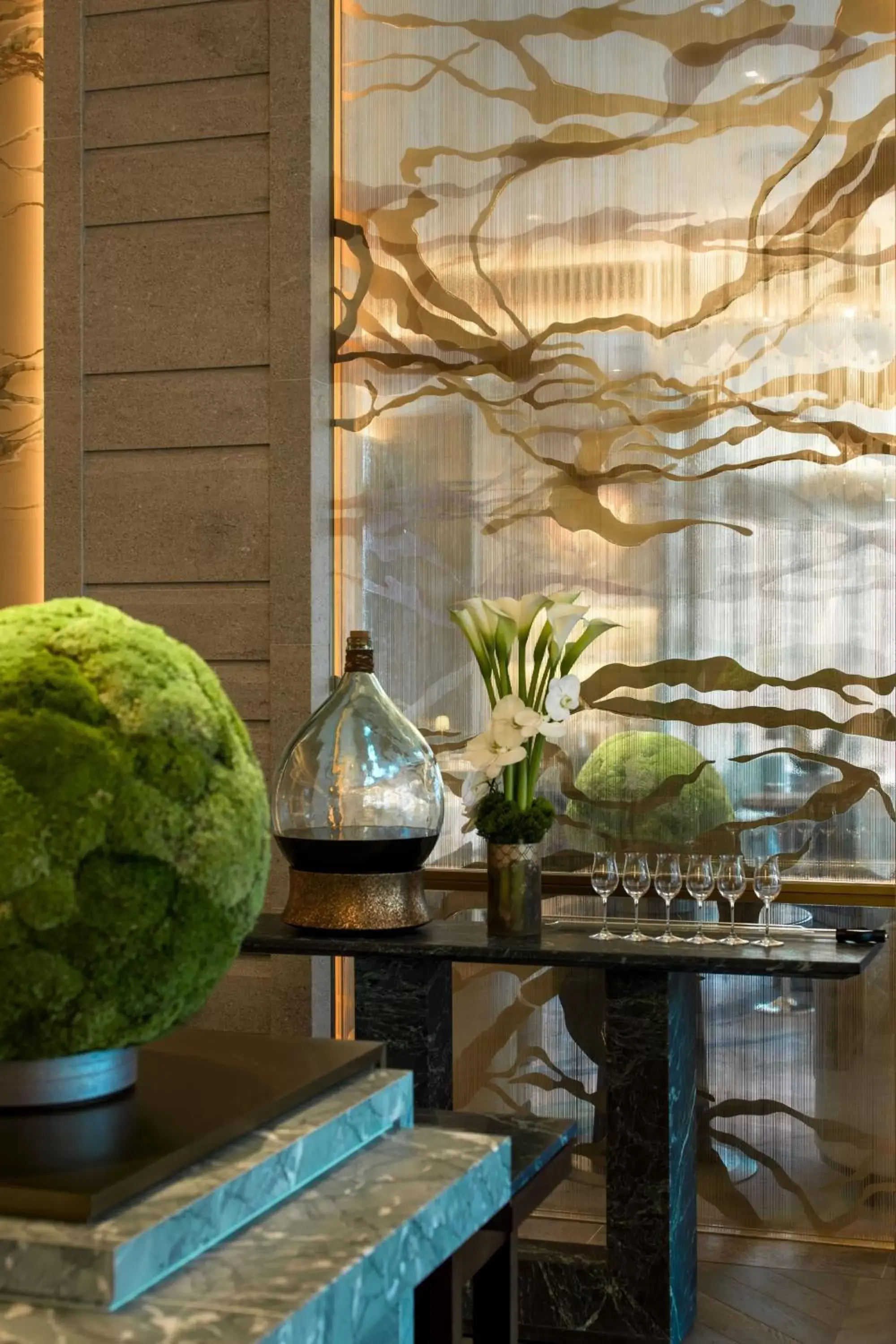 Restaurant/places to eat in The St. Regis Hong Kong