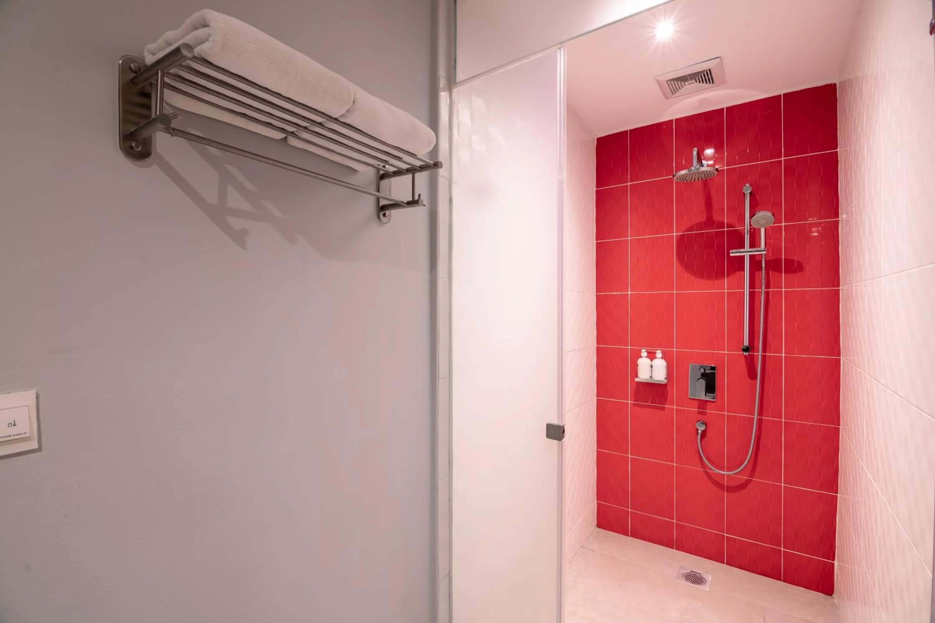 Bathroom in Holiday Inn Express & Suites Johor Bahru by IHG