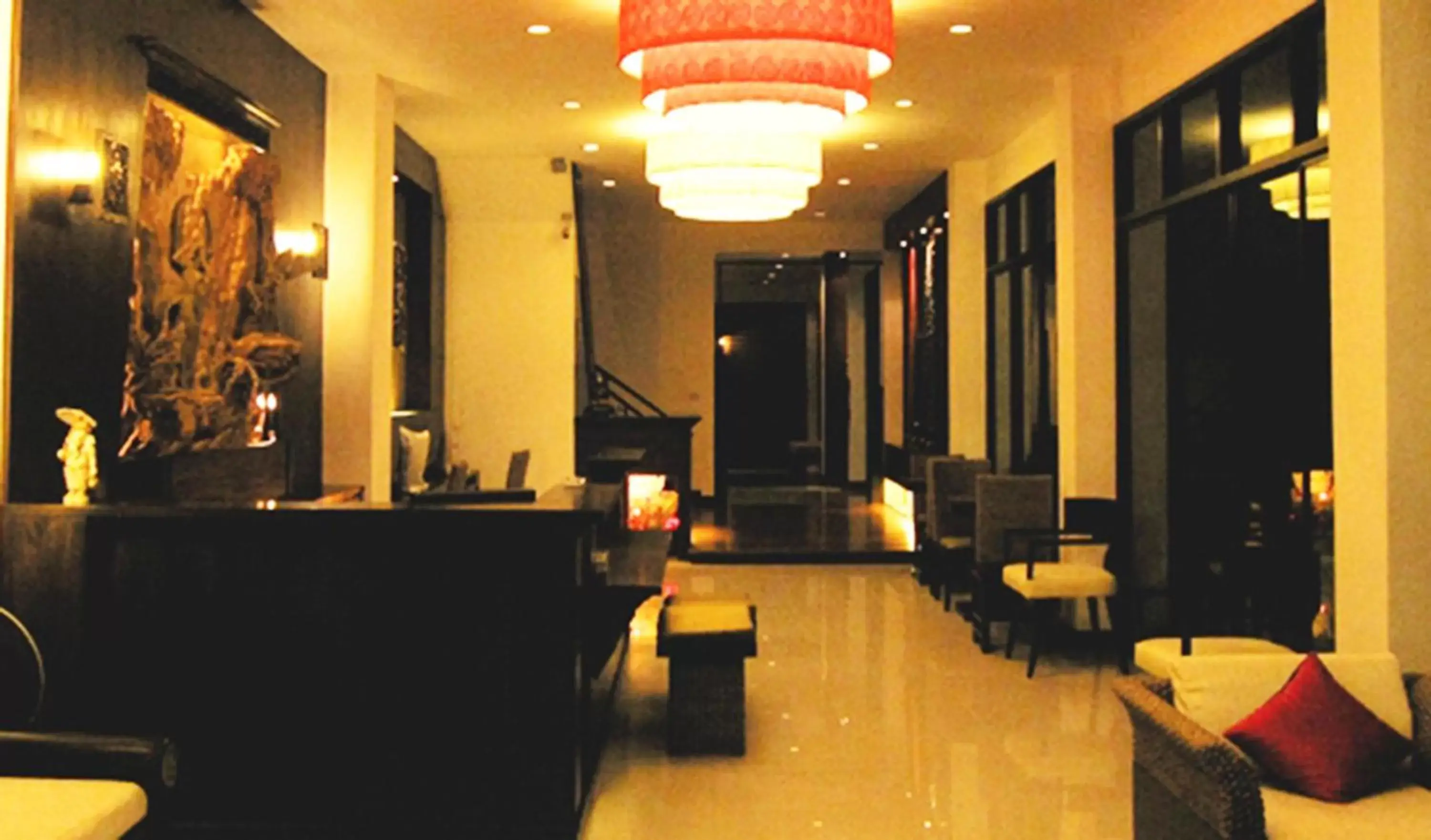 Lobby or reception in Nicha Suite Hua Hin Hotel