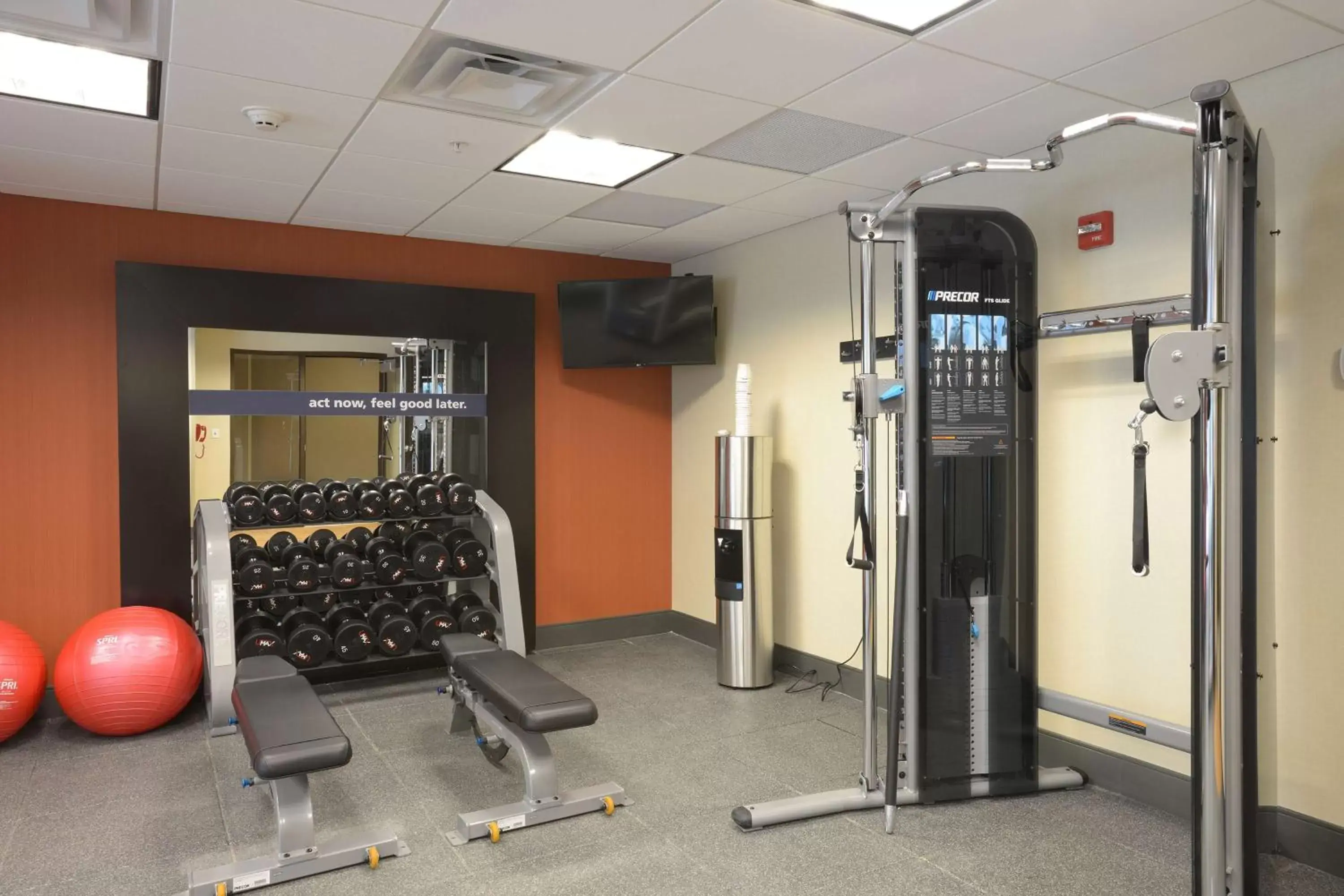 Fitness centre/facilities, Fitness Center/Facilities in Hampton Inn & Suites - Cincinnati/Kenwood, OH