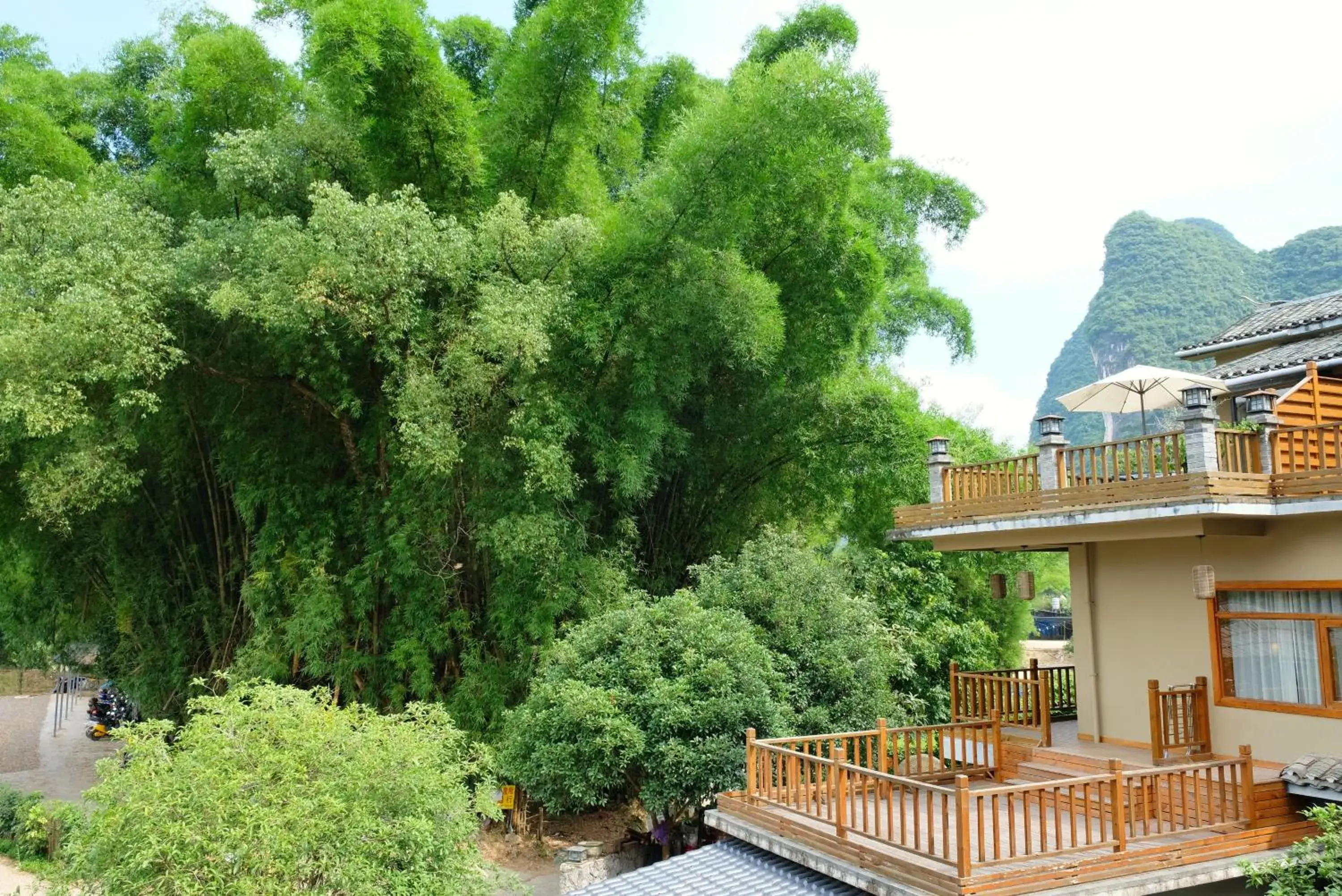 Yangshuo Moondance Hotel