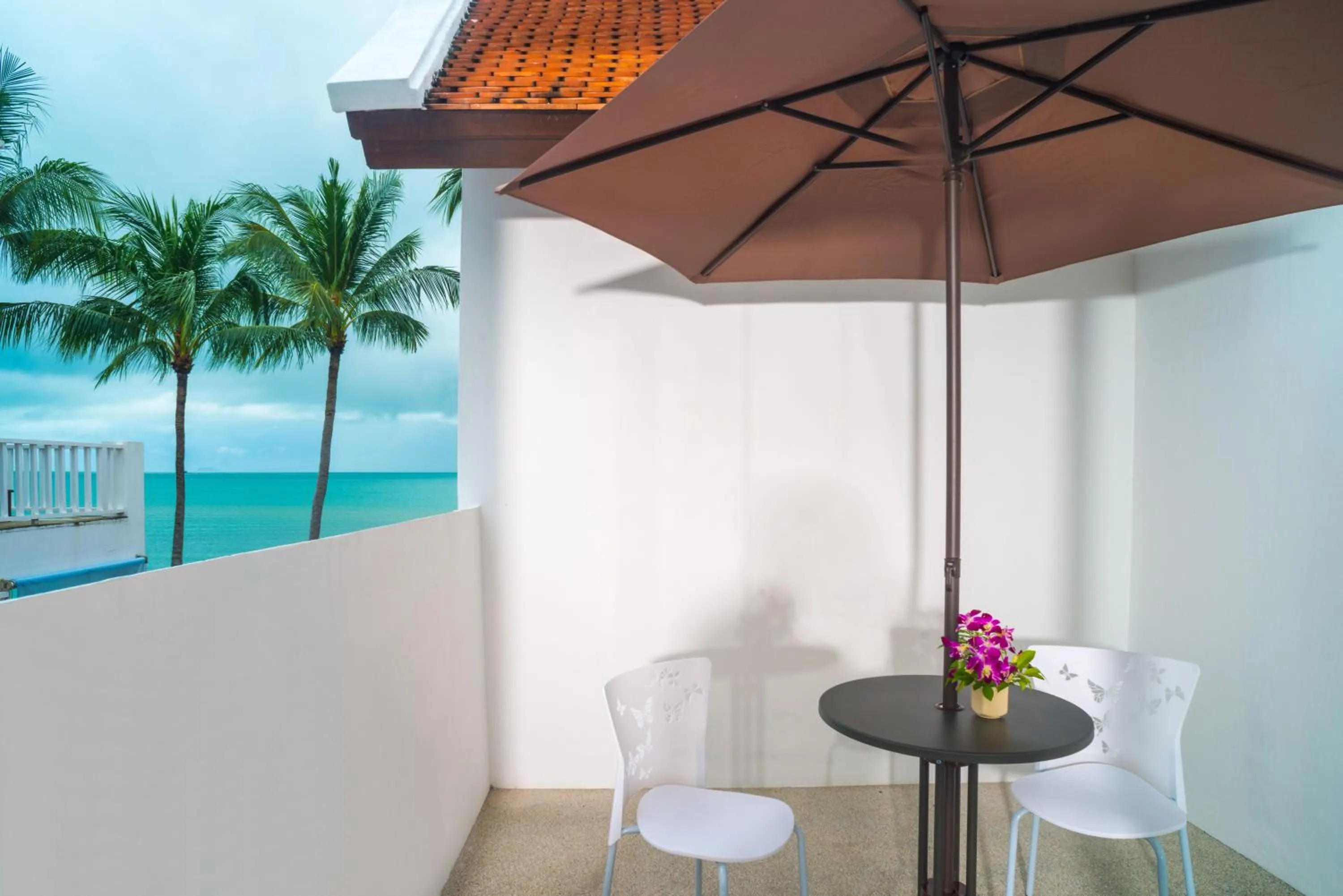 Deluxe Twin Suite with Partial Sea View in Baan Bophut Beach Hotel Samui - SHA Extra Plus