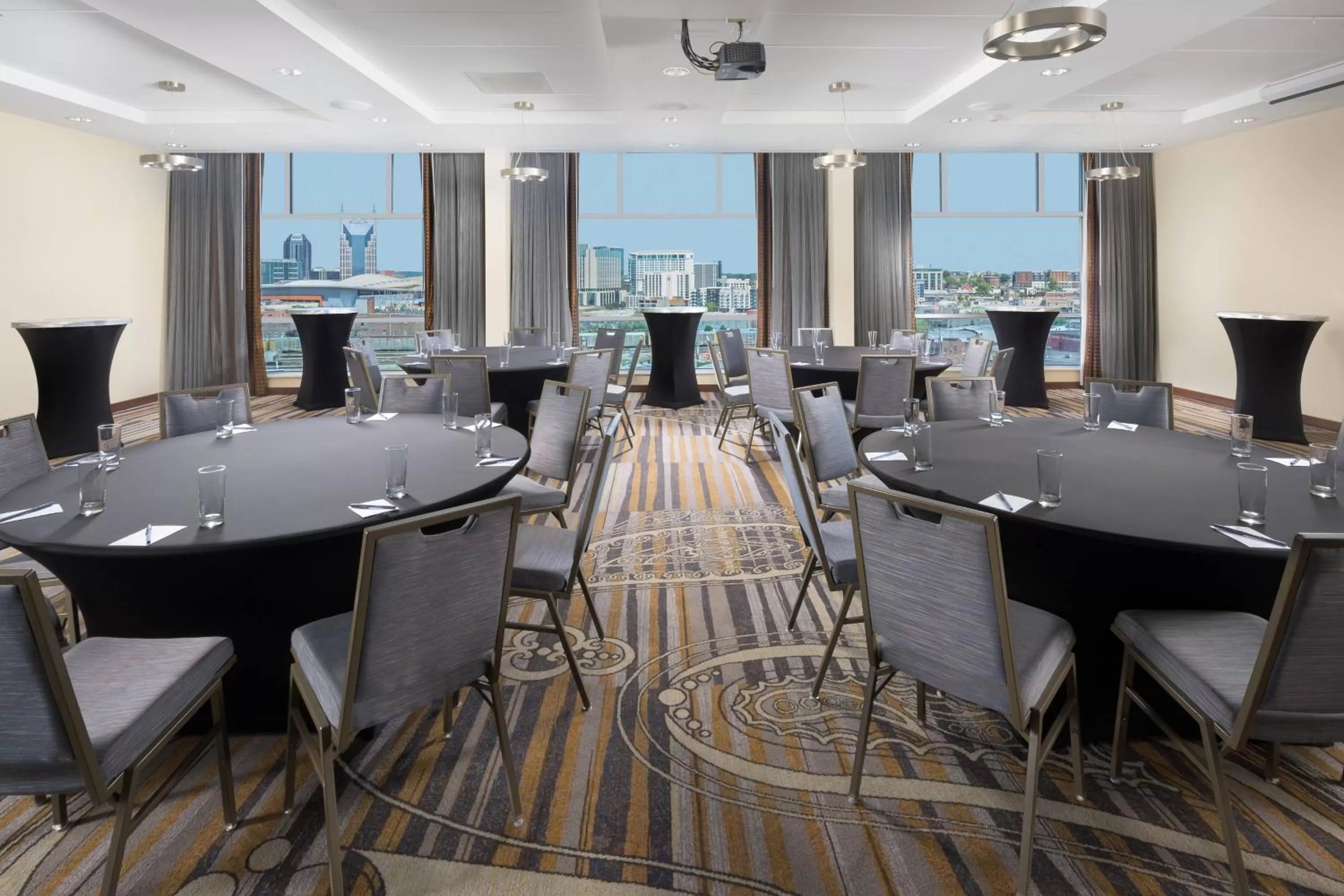 Meeting/conference room in Fairfield Inn and Suites by Marriott Nashville Downtown/The Gulch