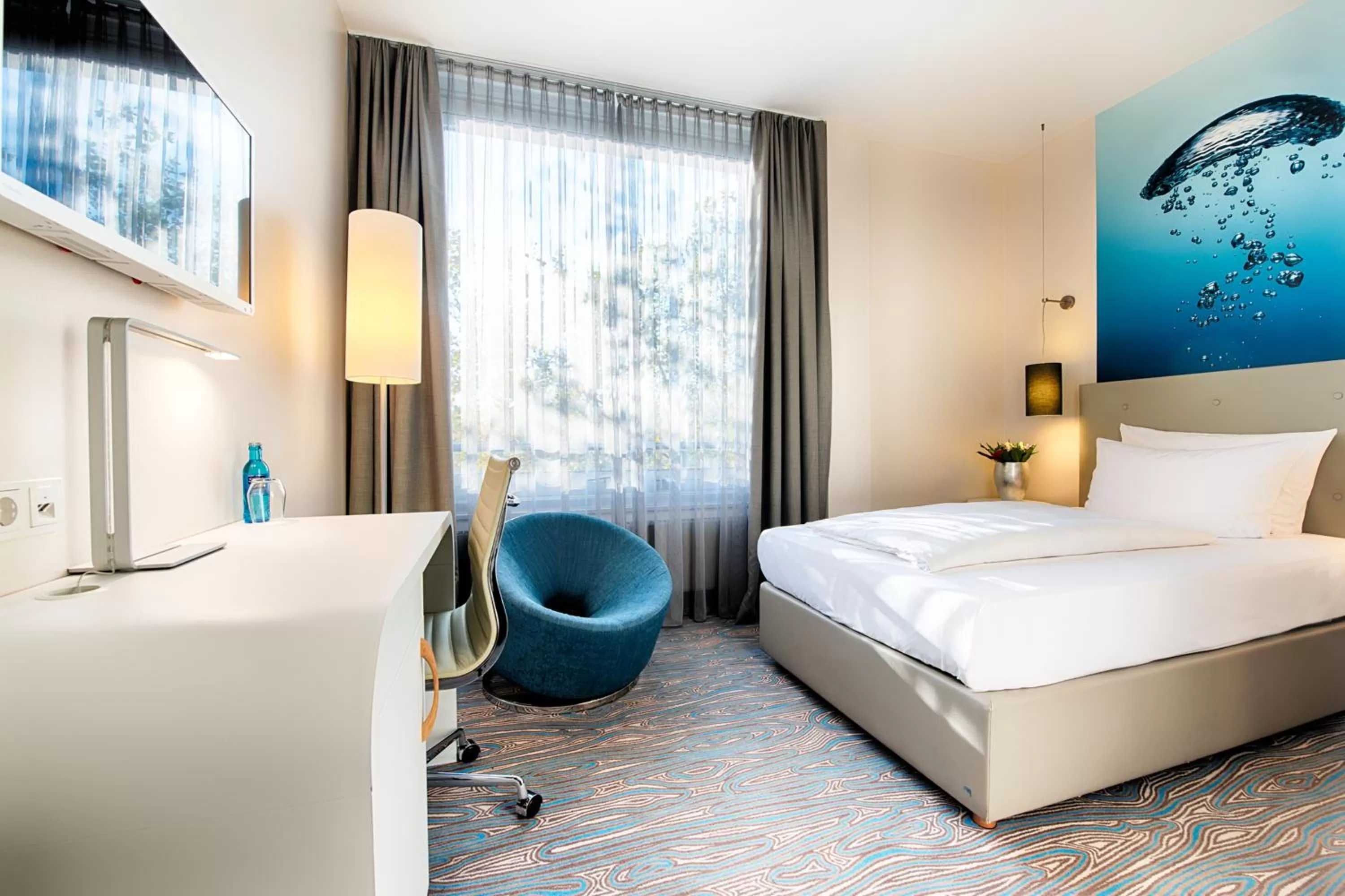 Photo of the whole room, Bed in ACHAT Hotel Bremen City