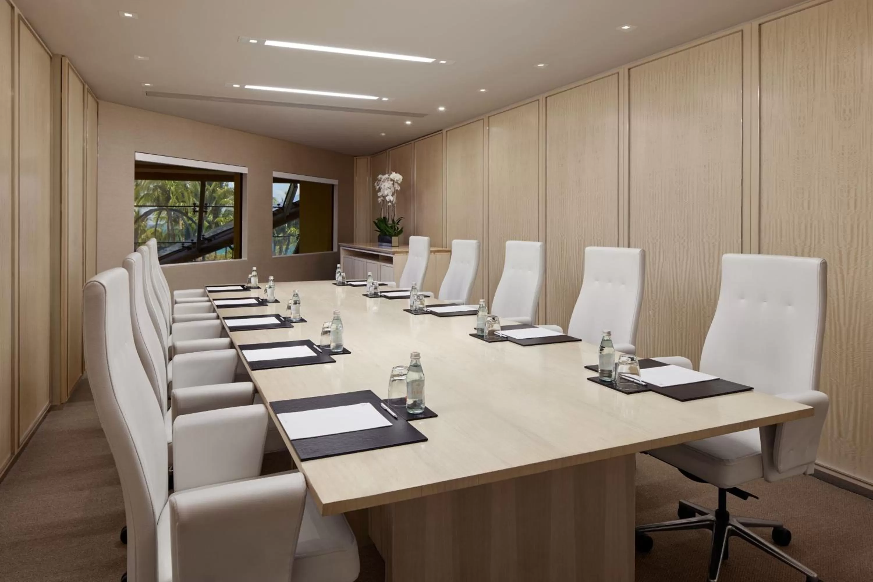 Meeting/conference room in The St. Regis Bal Harbour Resort