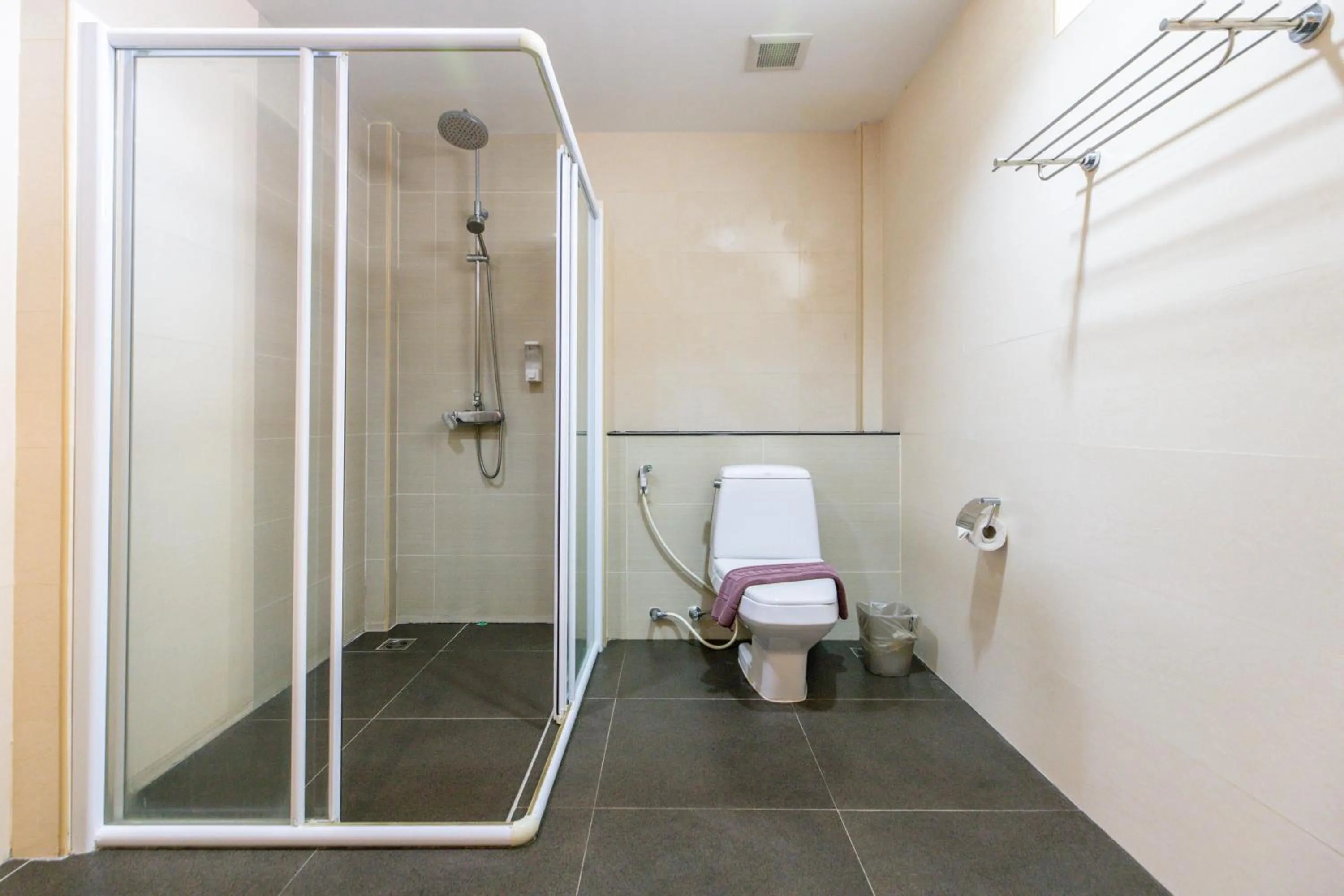 Bathroom in Xanadu Beach Resort