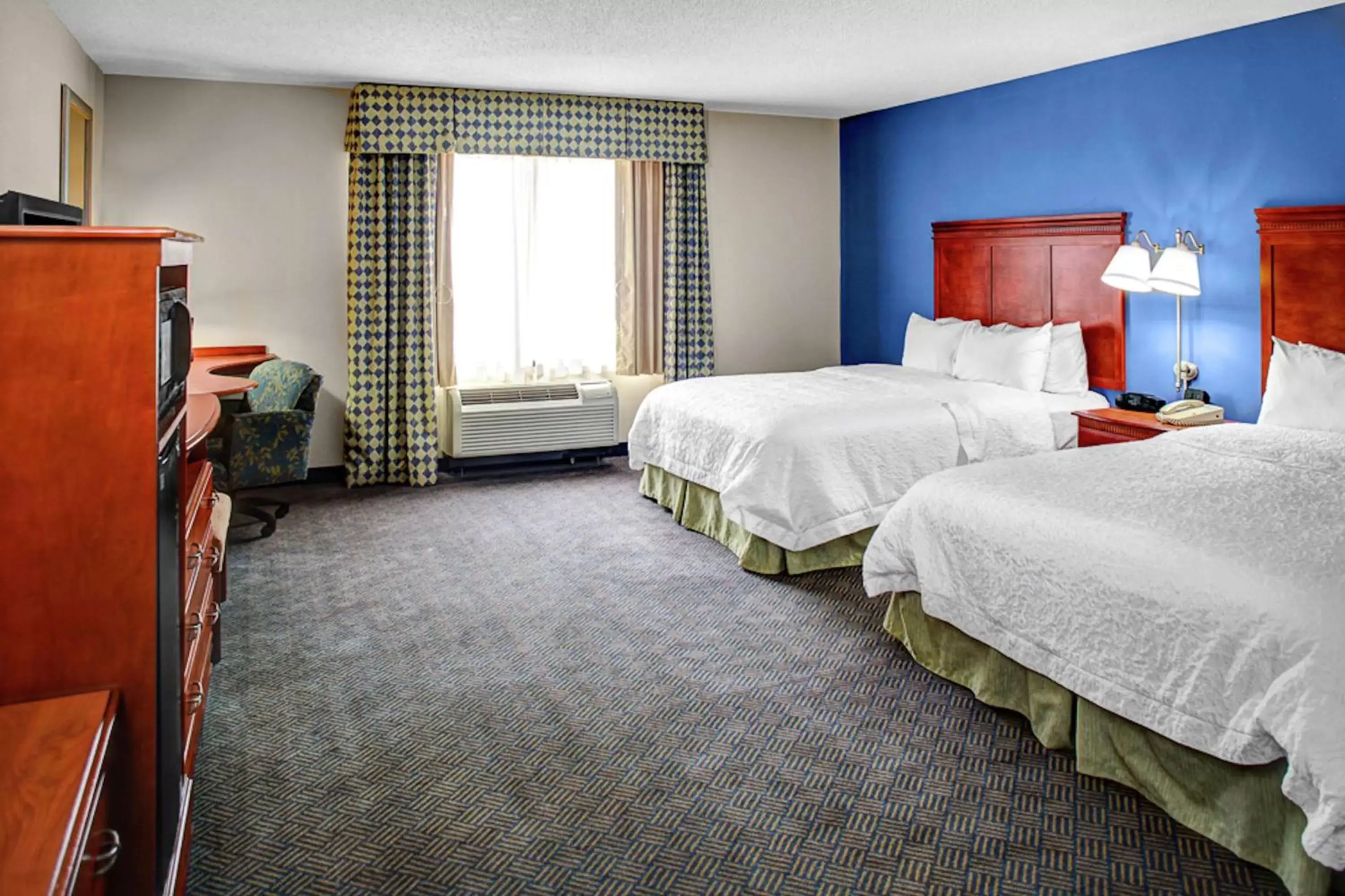 Bed in Hampton Inn Coldwater Bed in Hampton Inn Coldwater
