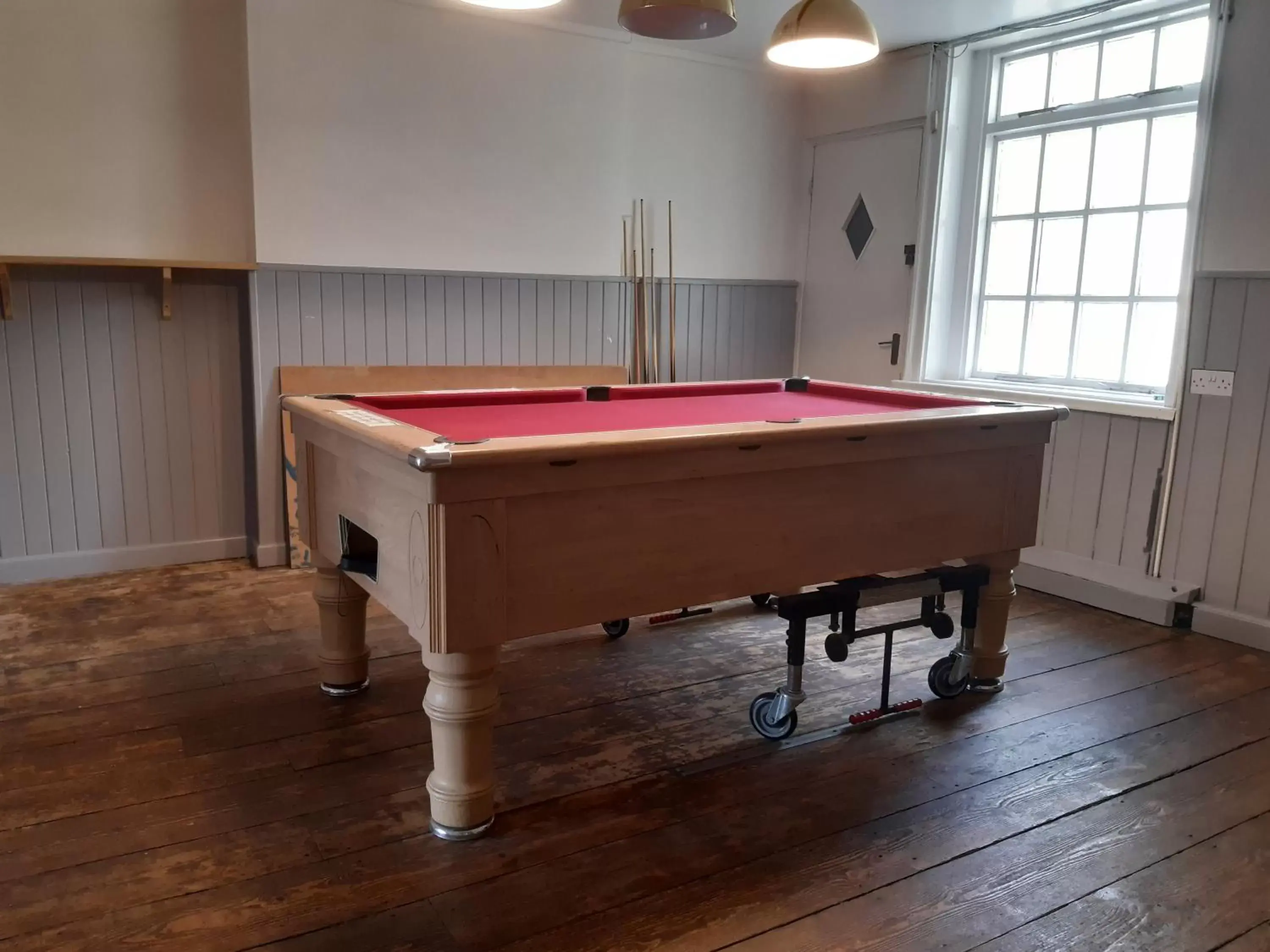 Lounge or bar, Billiards in The Rampant Horse Public House