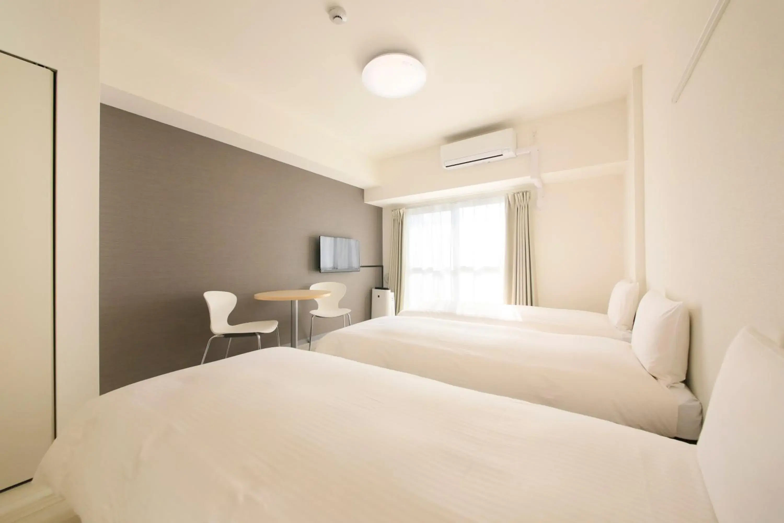 Bed in Bay Hotel Urayasu-ekimae
