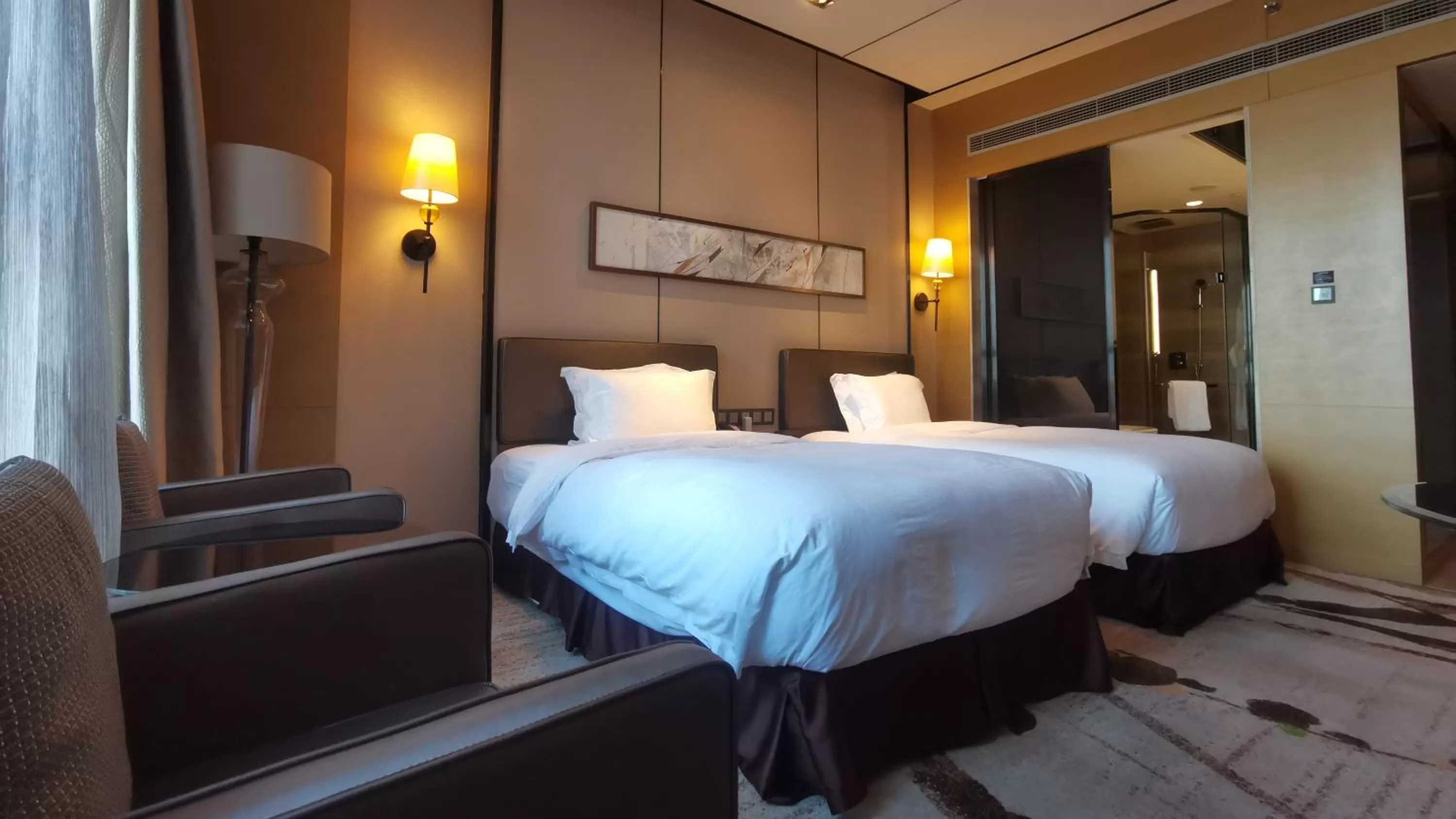Bed in Crowne Plaza Tianjin Meijiangnan by IHG