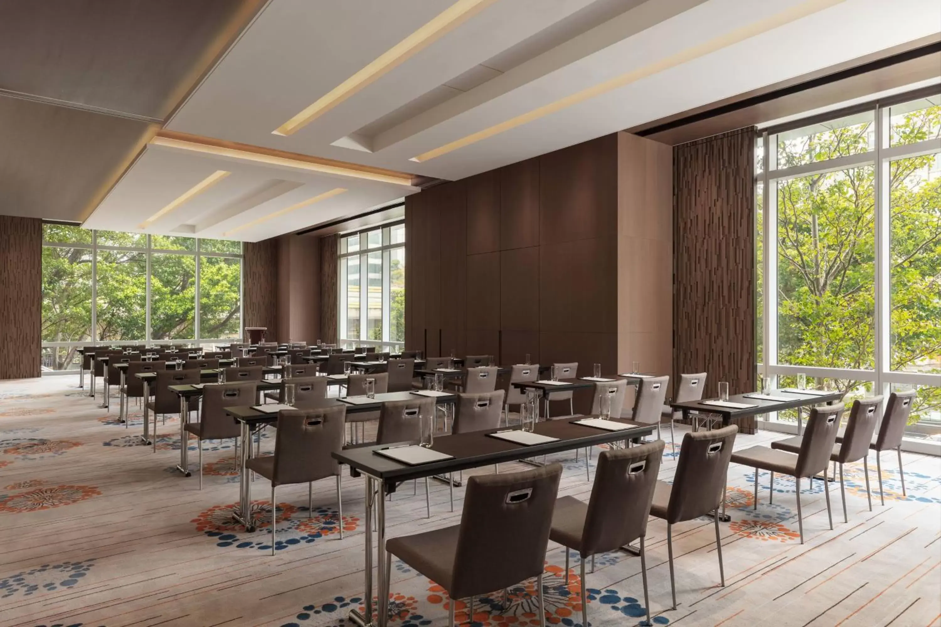 Meeting/conference room, Restaurant/Places to Eat in Courtyard by Marriott Taipei Downtown