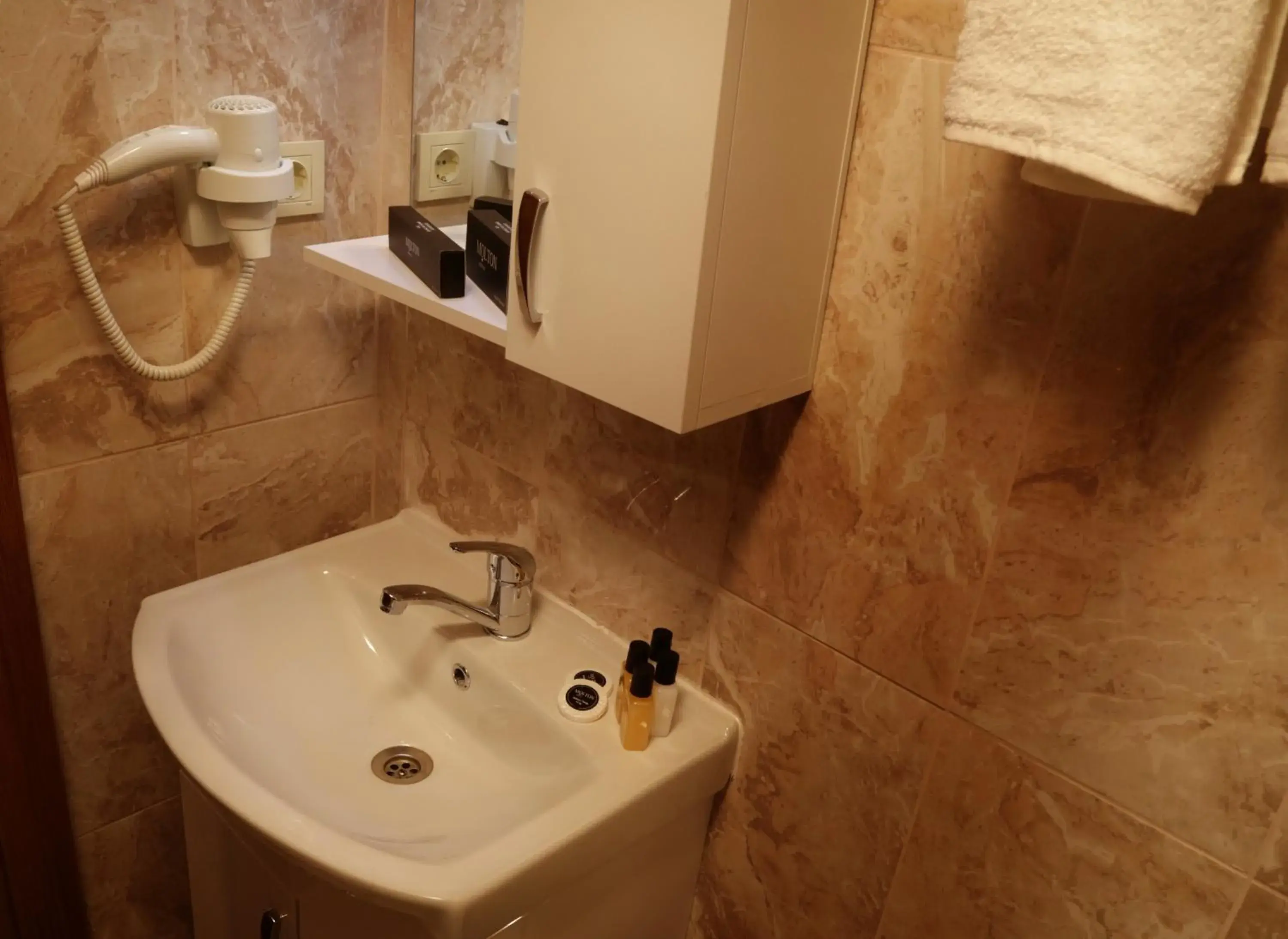 Bathroom in Molton Sisli MLS Hotel