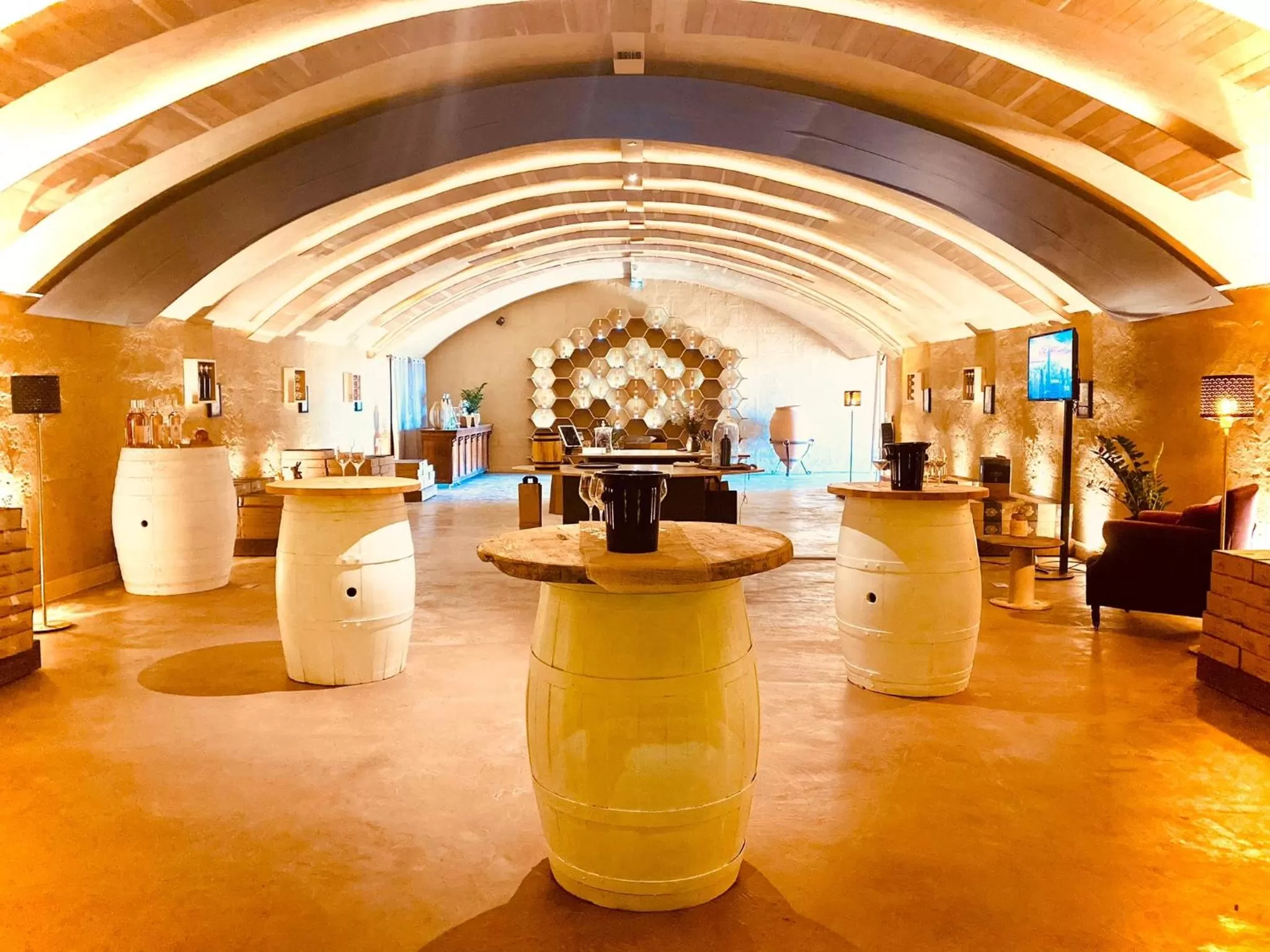 On-site shops in Château le Bouïs