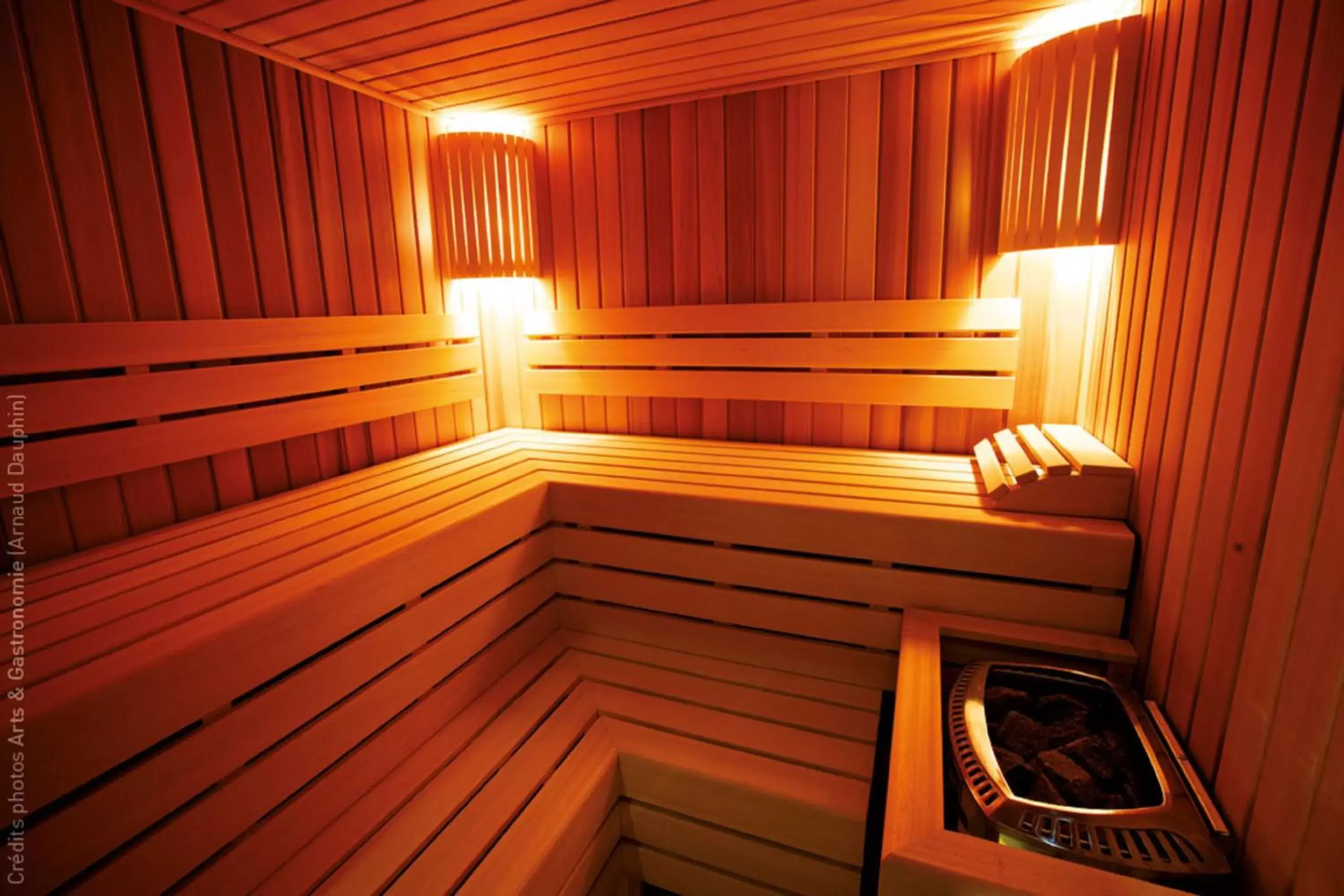 Sauna in Hostellerie Du Chapeau Rouge