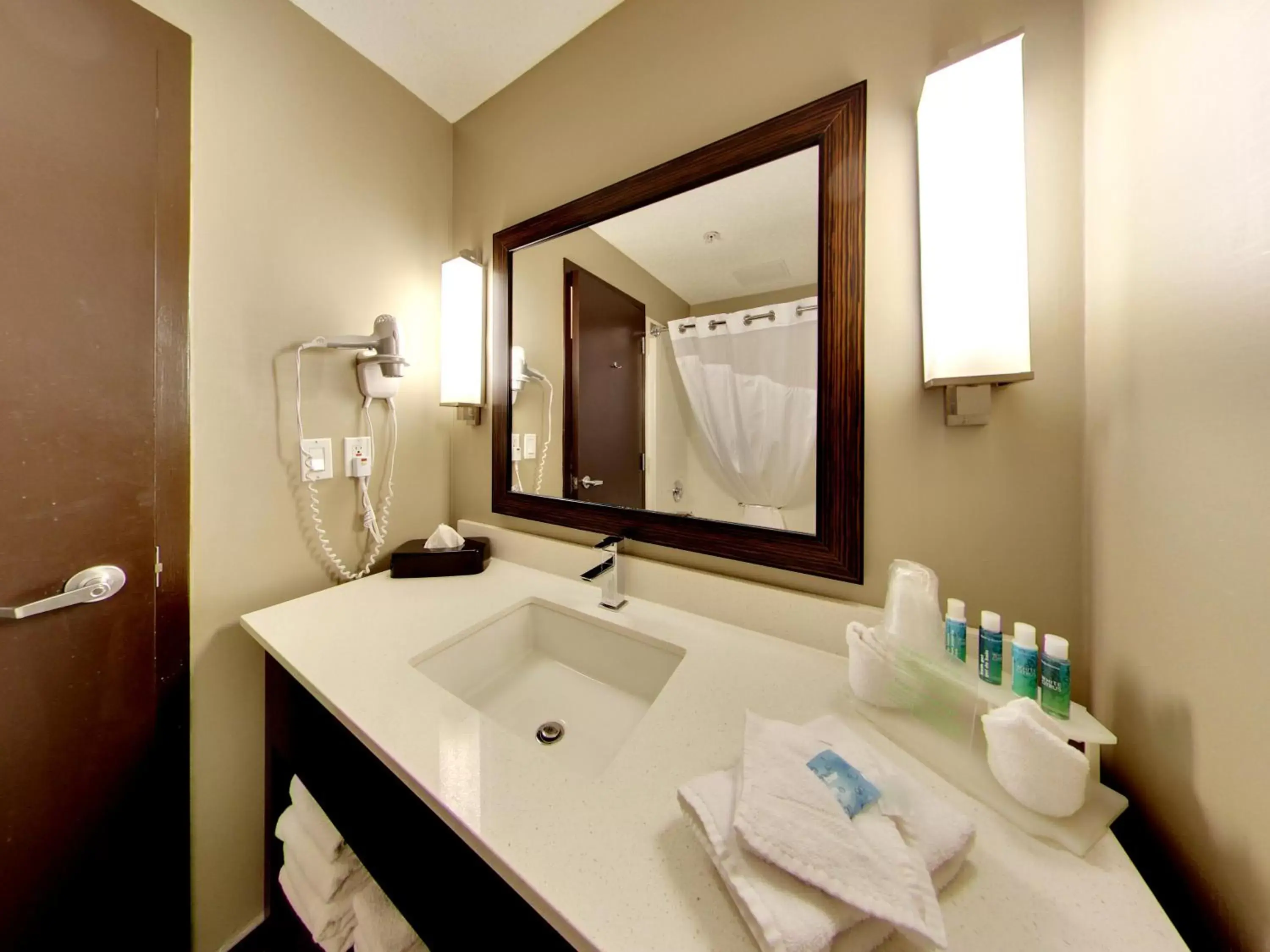 Photo of the whole room, Bathroom in Holiday Inn Express Hotel & Suites - Edmonton International Airport, an IHG Hotel